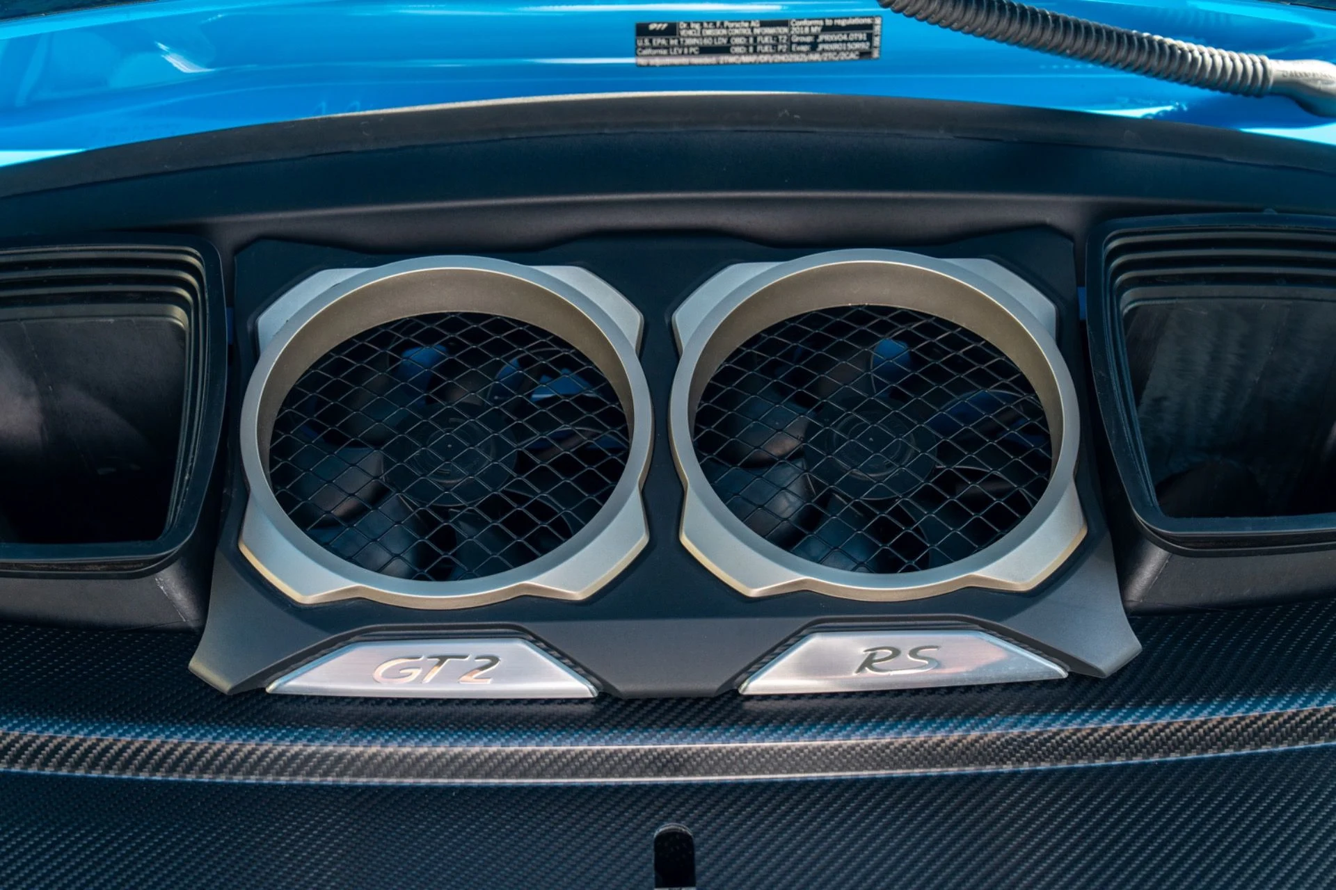 mph061_4064612428_Used_2018_Porsche_911_GT_2_RS_1791309749_0fd4efc09e