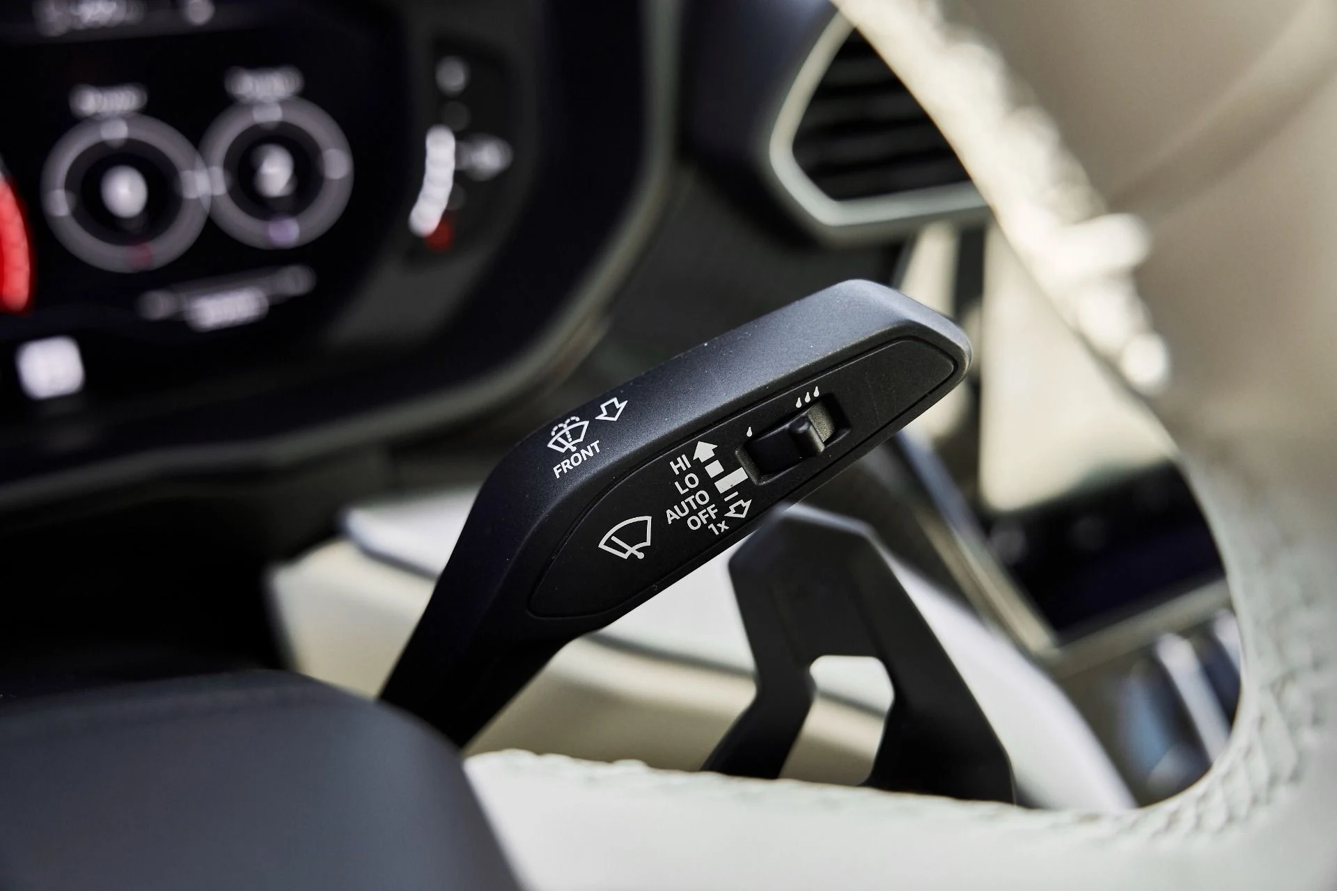 mph061_4098244938_Used_2021_Lamborghini_Urus_1772650709_cedf4944ba