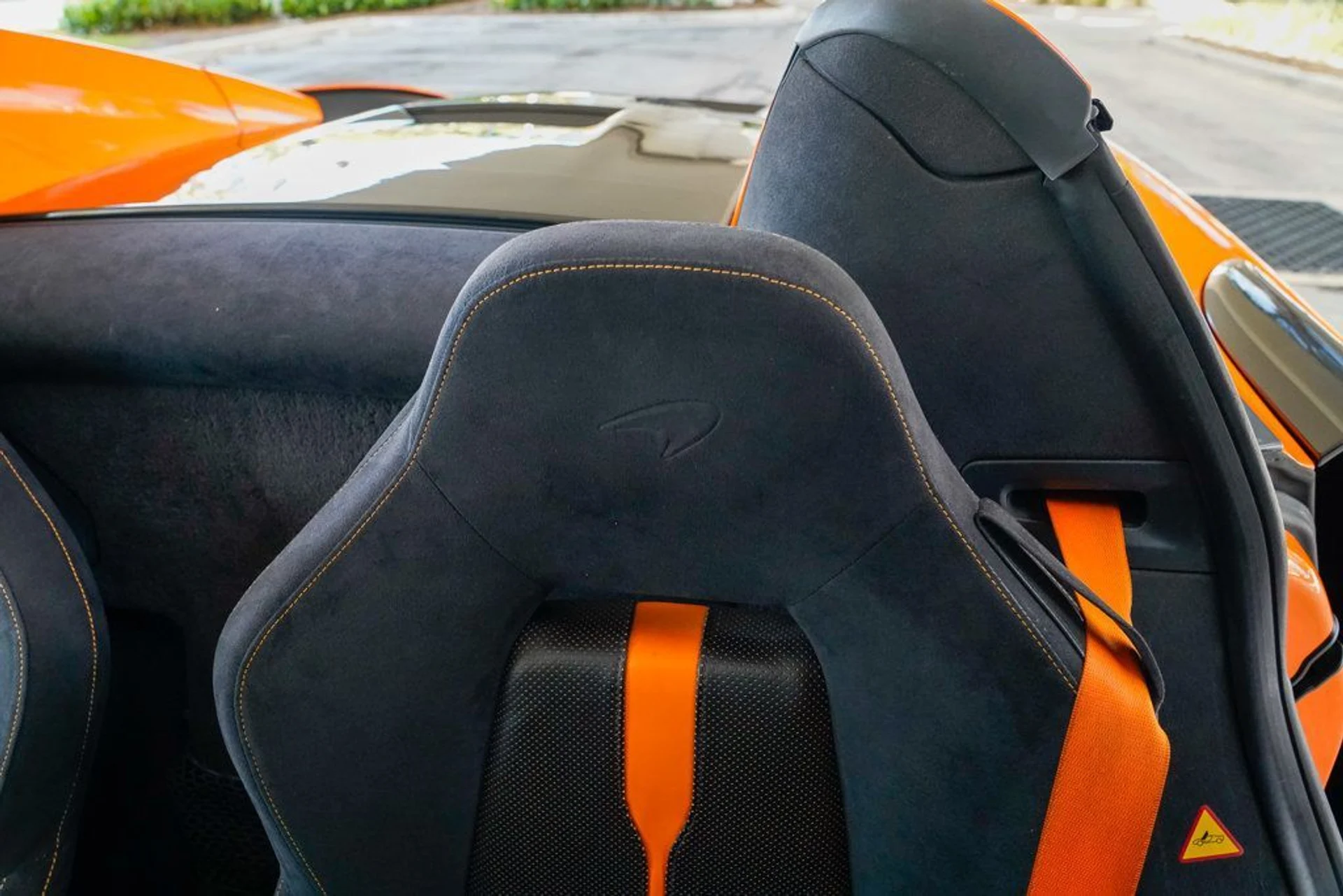 mph061_4107109641_used_2018_mclaren_570s_spider_14354_22891400_62_1024_f0737219f5