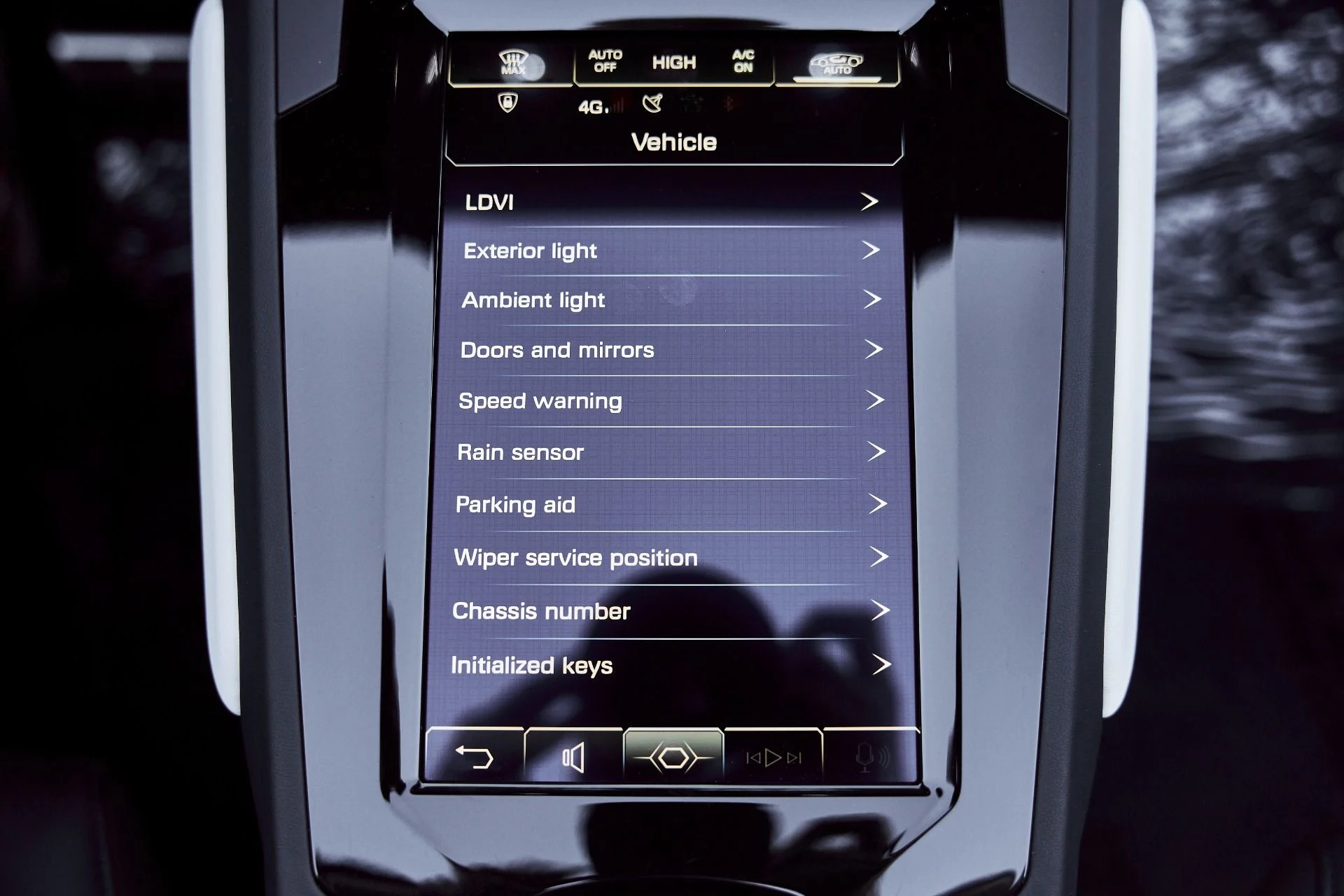 mph061_4109418399_Used_2024_Lamborghini_Huracan_EVO_Base_1774744637_61936e202d