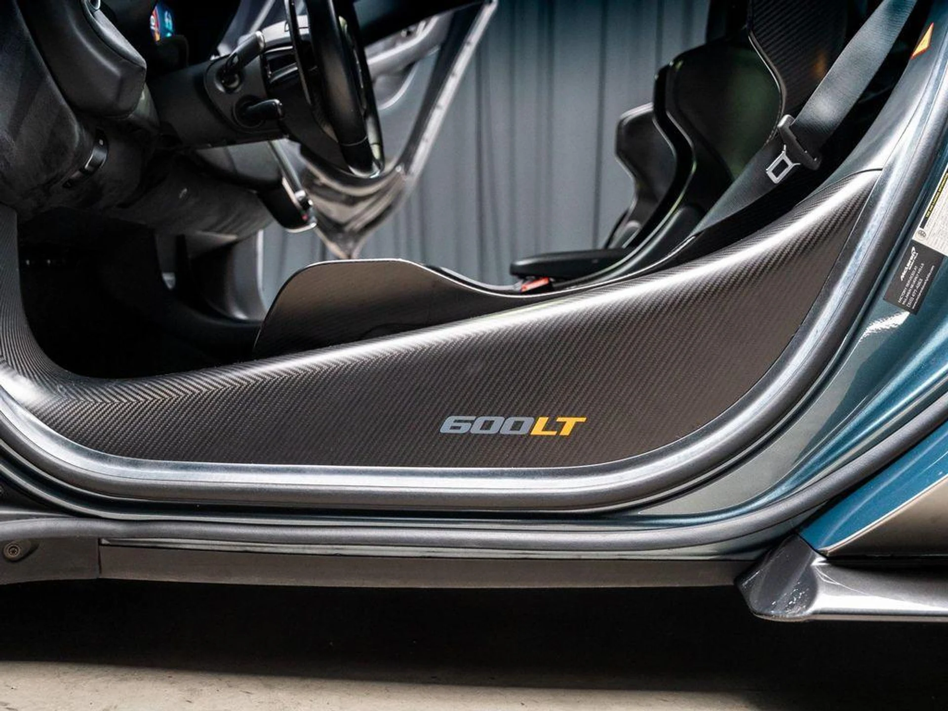 mph061_4122818306_sh_E4_Zi_MCZ_392m_HB_Kj_Ye_AR_1_wvo_ed8ec790f5