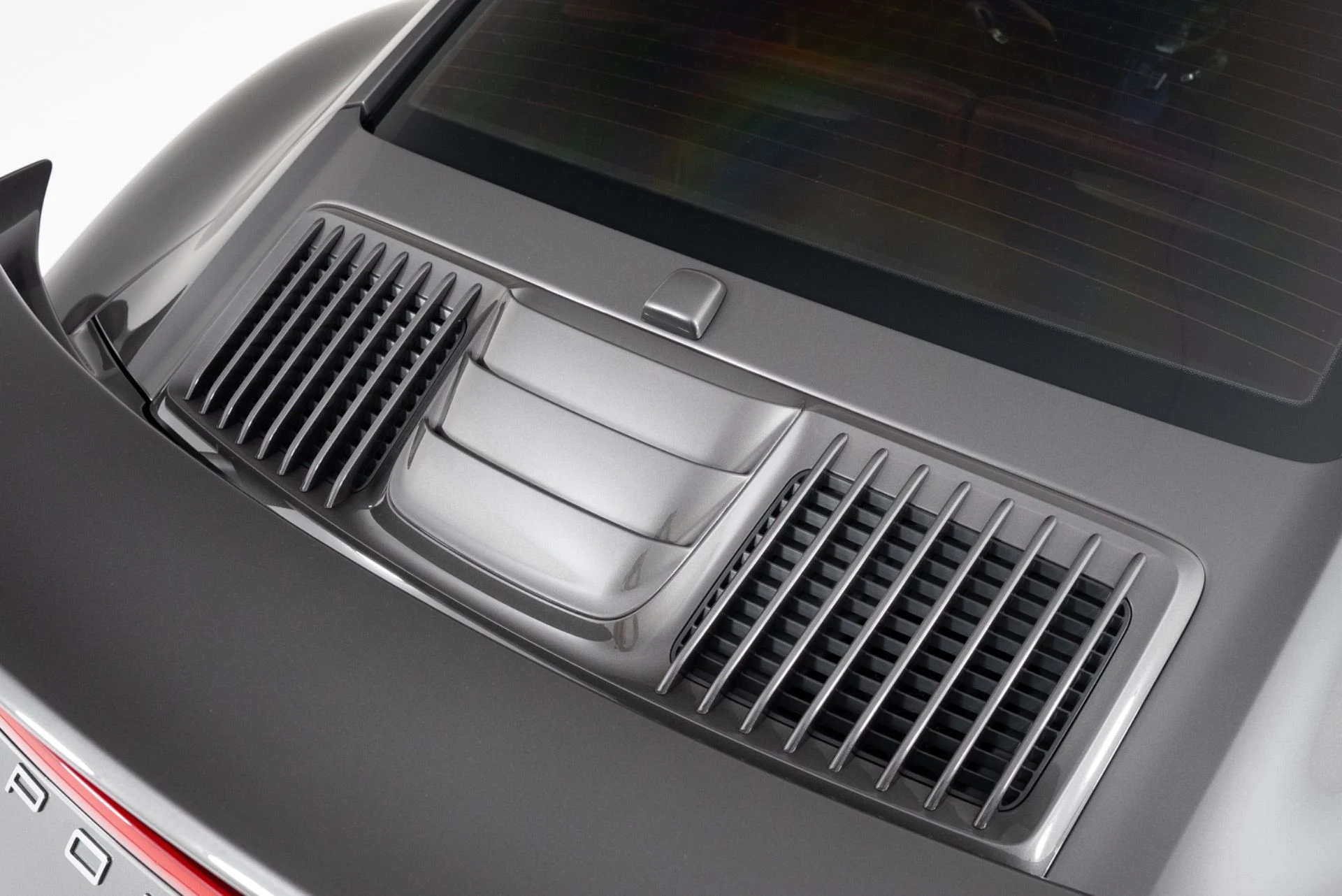 mph061_4155679200_Used_2019_Porsche_911_Turbo_S_1774999658_d7b3f16092