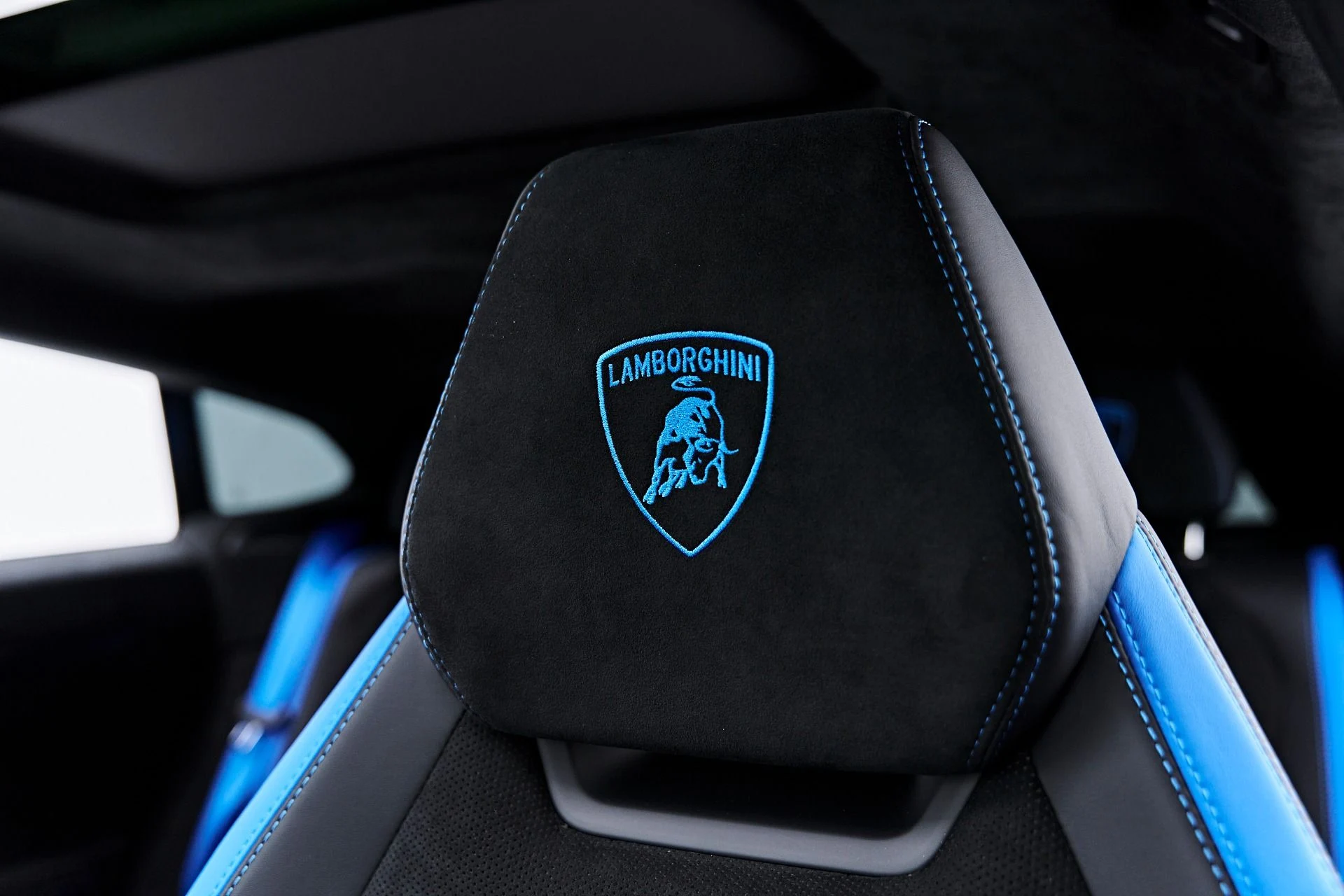 mph061_4177598397_Used_2023_Lamborghini_Urus_Performante_1790208904_a7ec7c2515