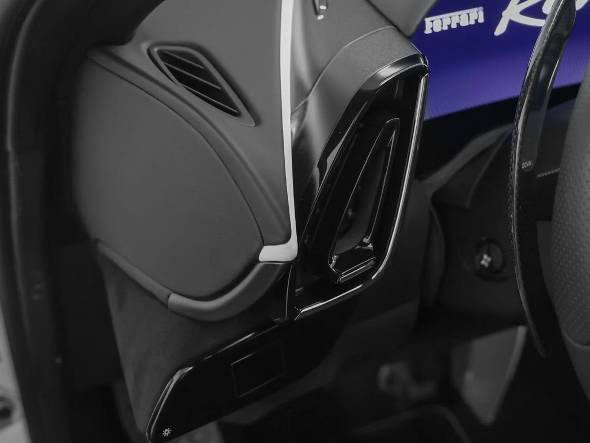 mph061_41934499_62_535bc6f511