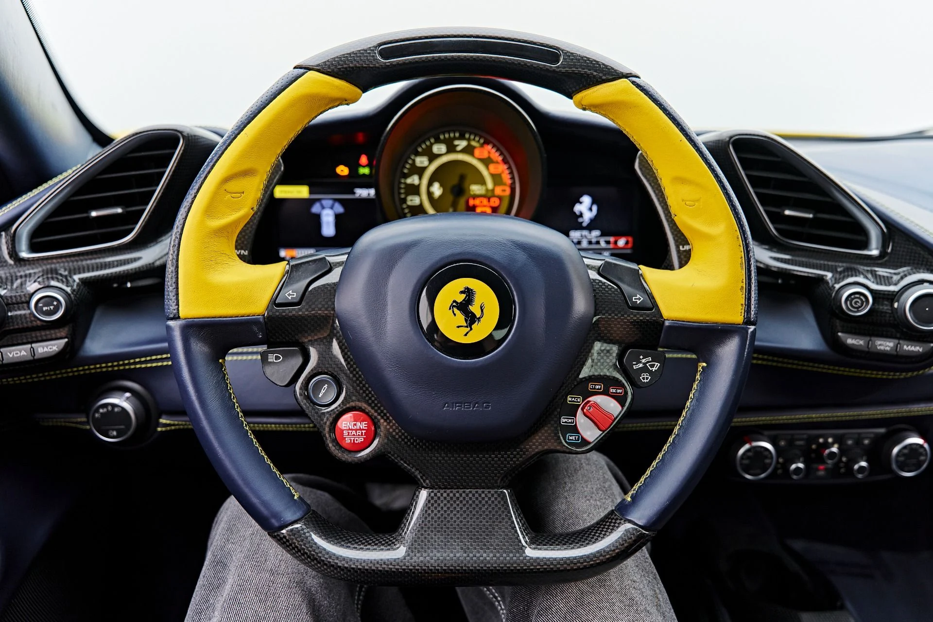 mph061_4211108291_Used_2017_Ferrari_488_GTB_Base_1791401250_5fbb062787