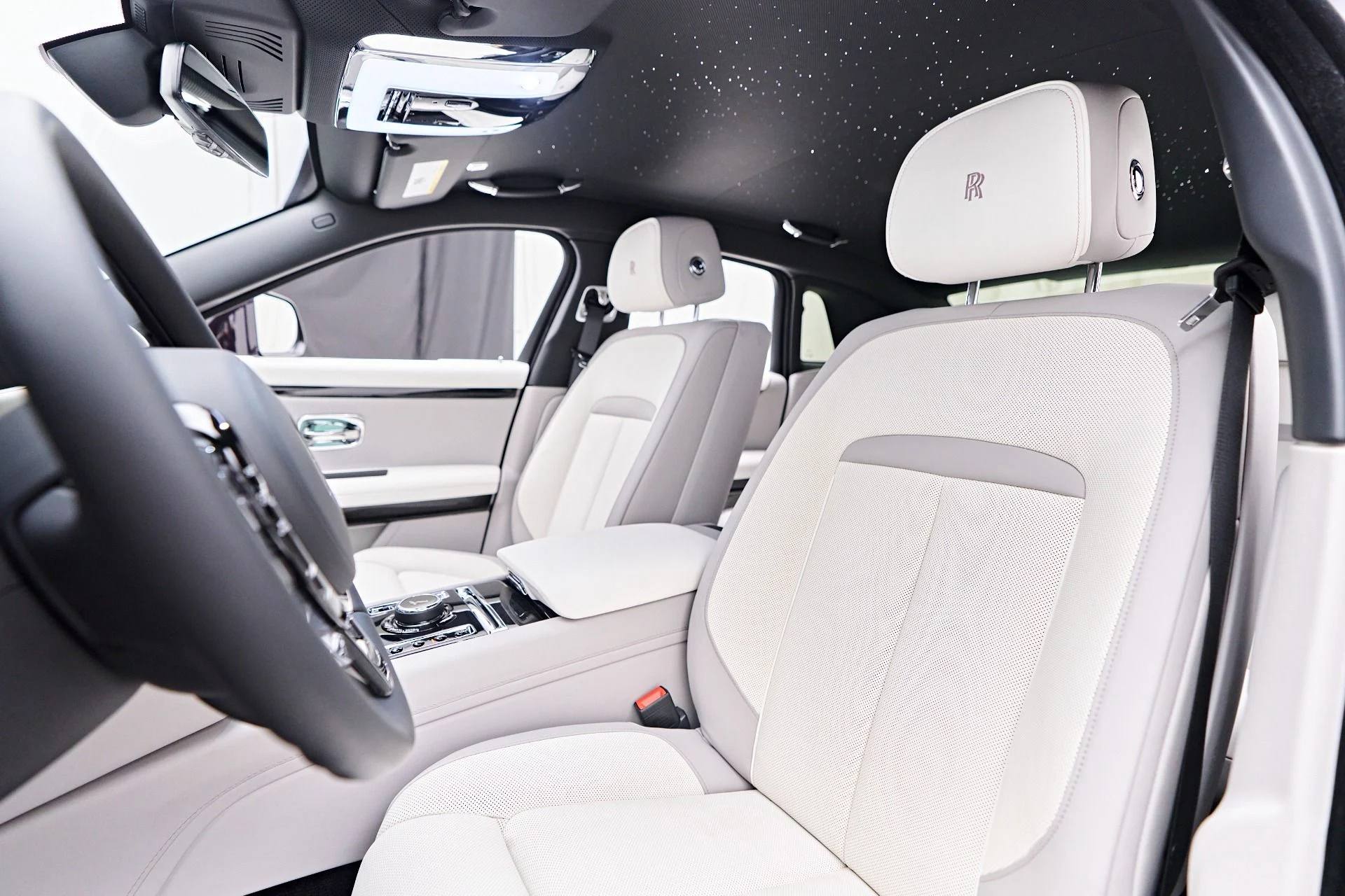 mph061_422819807_Used_2024_Rolls_Royce_Ghost_Base_1752169894_7a28ee07ee
