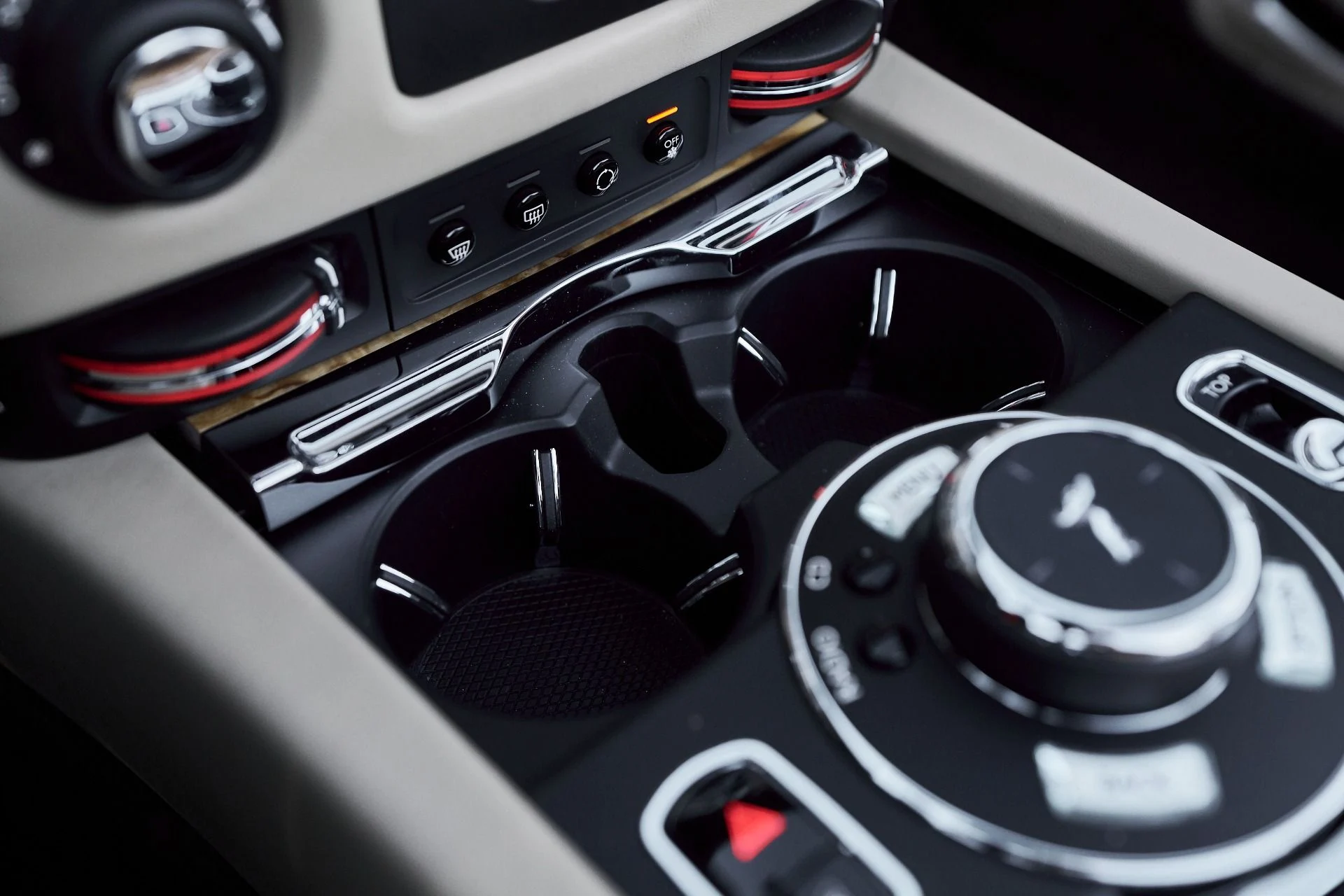 mph061_4239637342_Used_2017_Rolls_Royce_Dawn_Base_1764730538_2d4eef8cfd