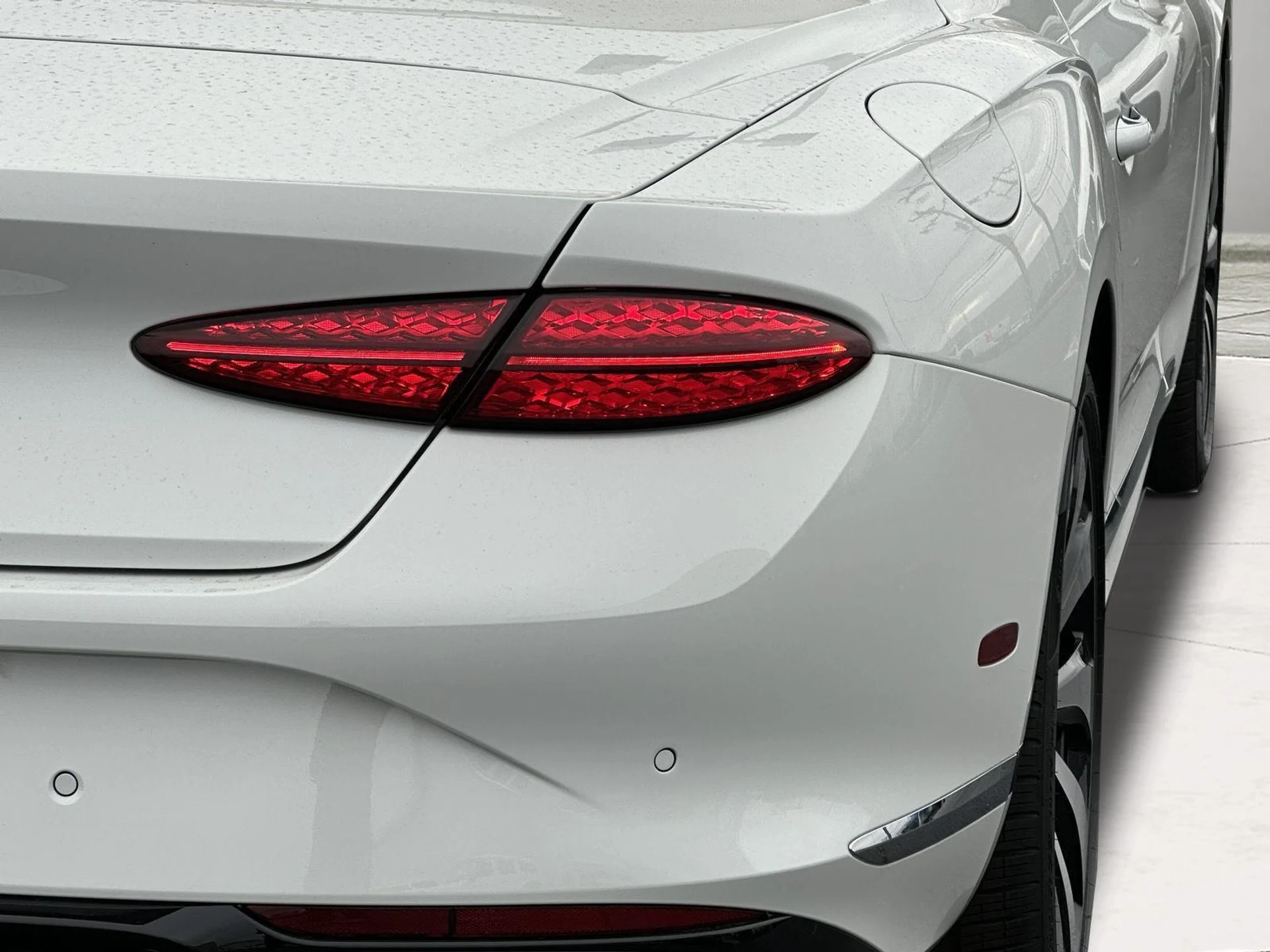 mph061_4240908719_4f2c44eae7dc06c895e0e6fbff3bc209_e6c4499990