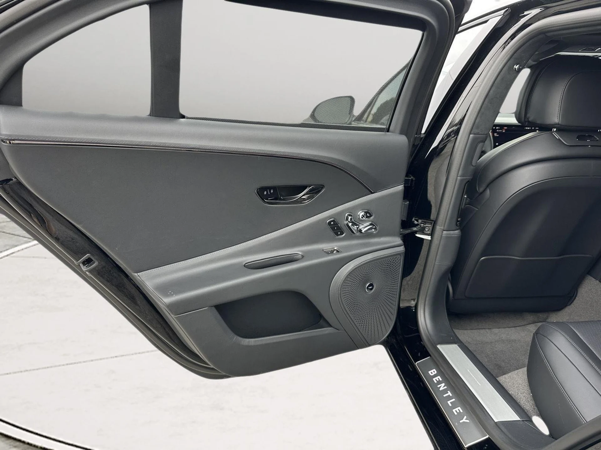 mph061_451616647_18f29702063bd76aceb06702f4d44af4_eb30a43ea0