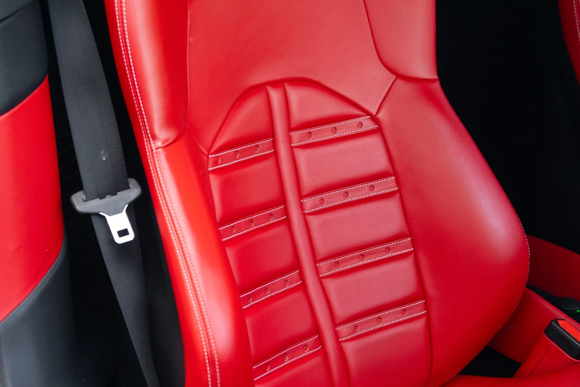 mph061_452873586_Used_2017_Ferrari_488_GTB_1776194926_dfb6b464ec