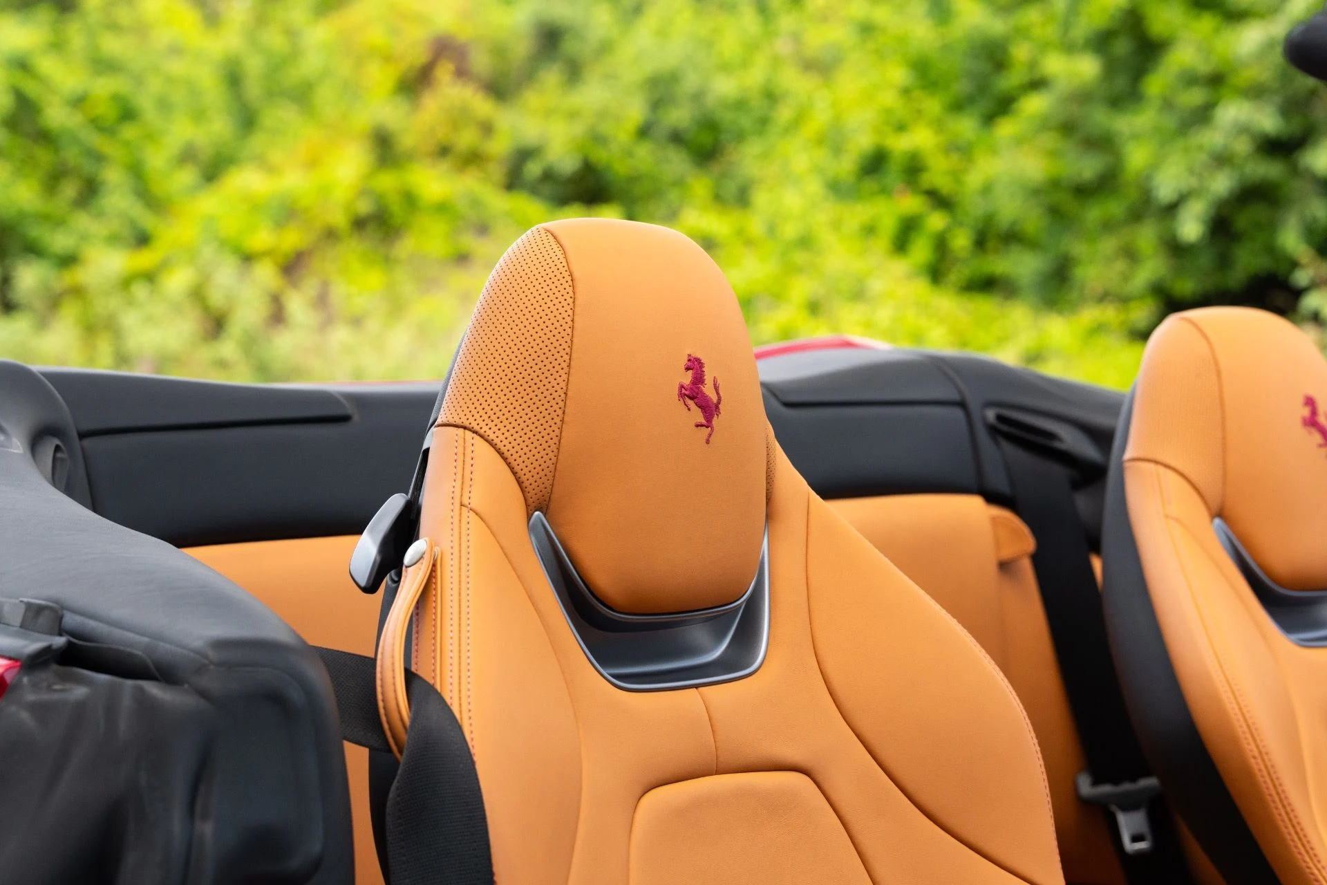 mph061_454238201_Used_2019_Ferrari_Portofino_1779385815_0473565537