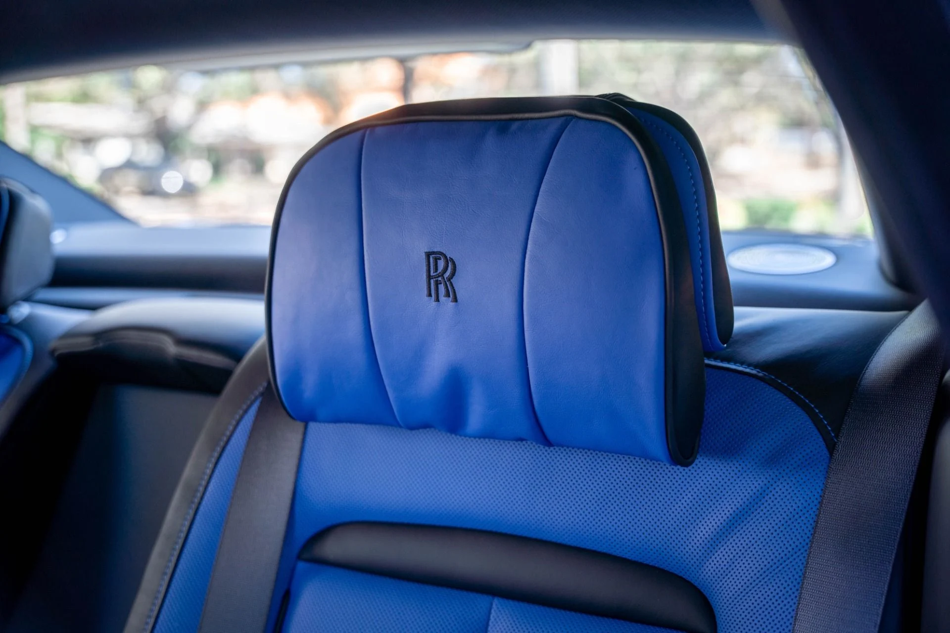 mph061_549876140_Used_2022_Rolls_Royce_Black_Badge_Ghost_1772144632_043d4ad5e9