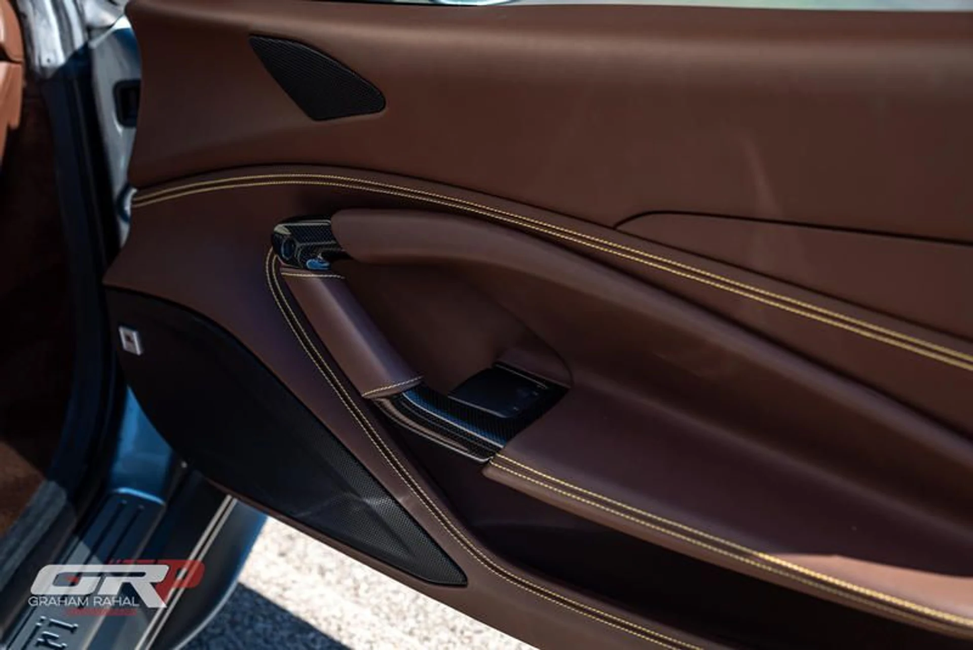 mph061_571979817_E1_F42801_EF_93_49_C3_BC_72_FF_208_FF_826_FE_c84e412325