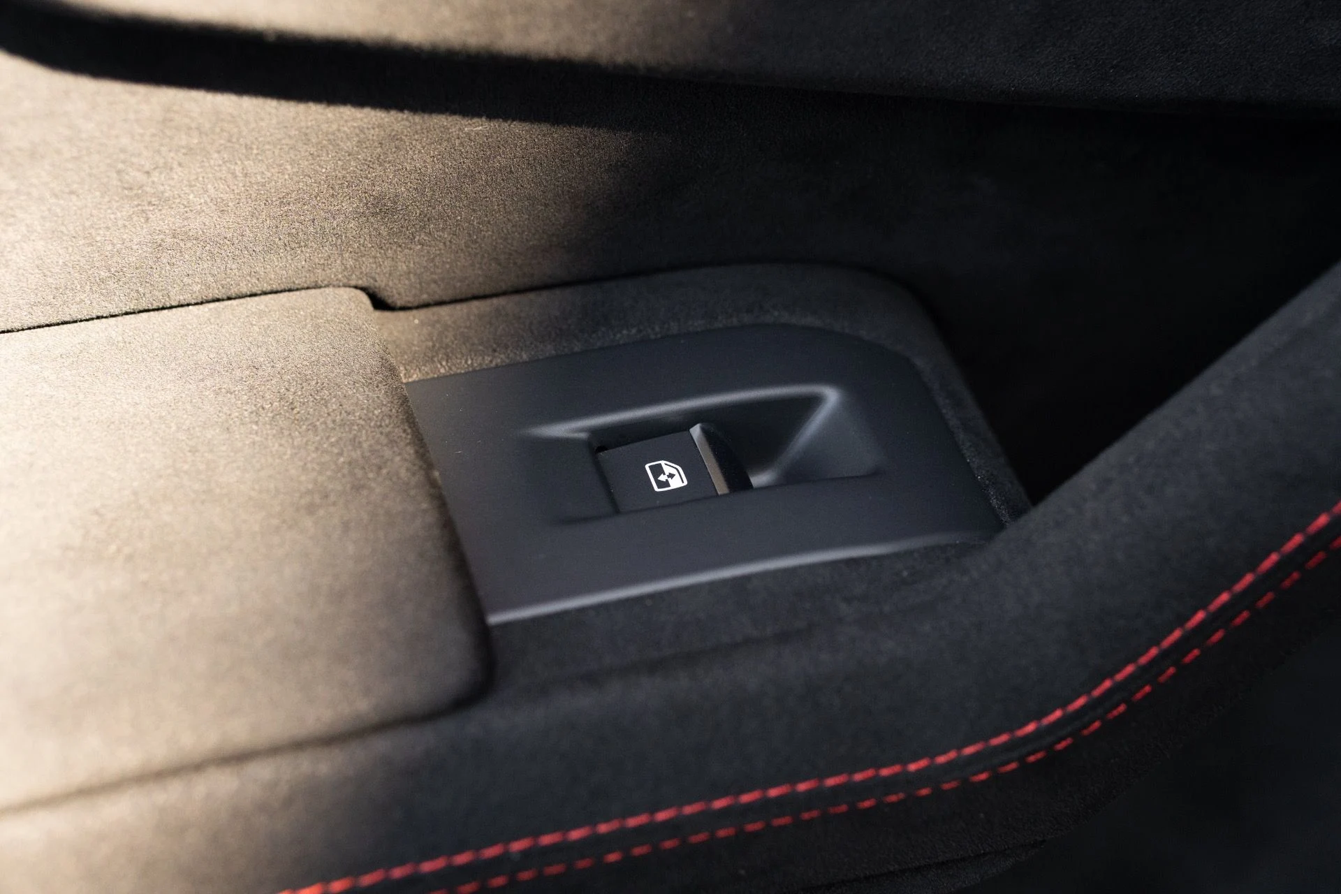 mph061_579648812_Used_2024_Lamborghini_Urus_Performante_1770940170_bff45686fb