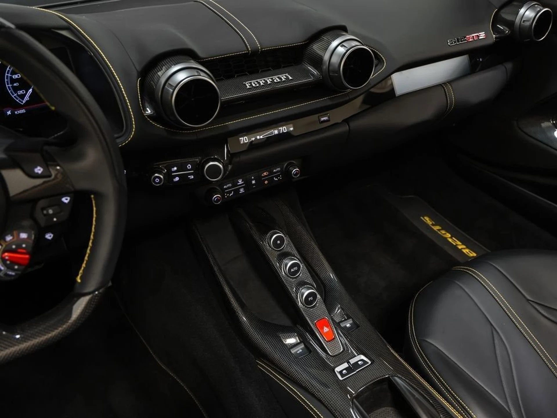 mph061_582514050_62_916117978a