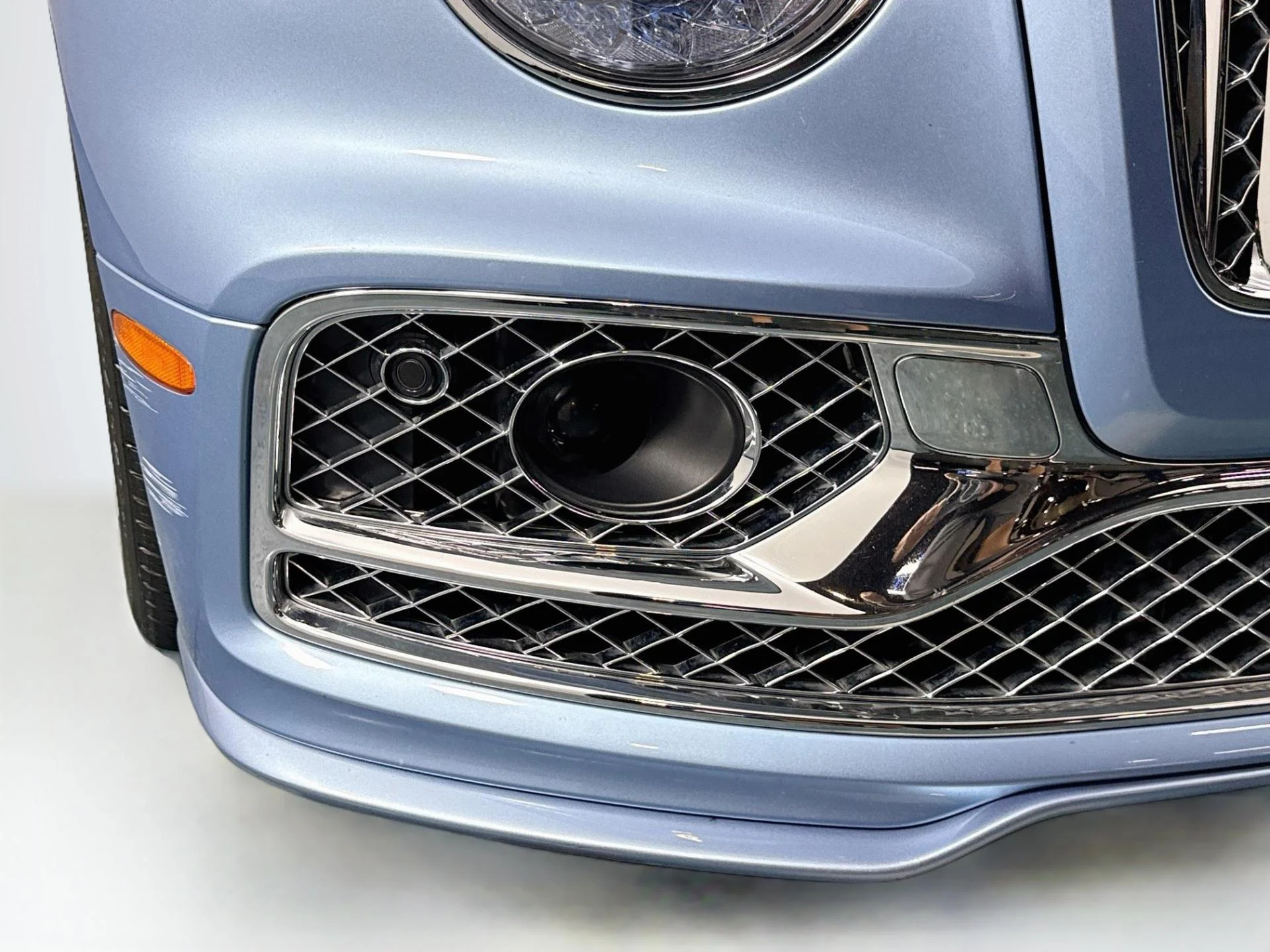 mph061_593075335_Used_2022_Bentley_Flying_Spur_V8_1787092932_df9d2f970e