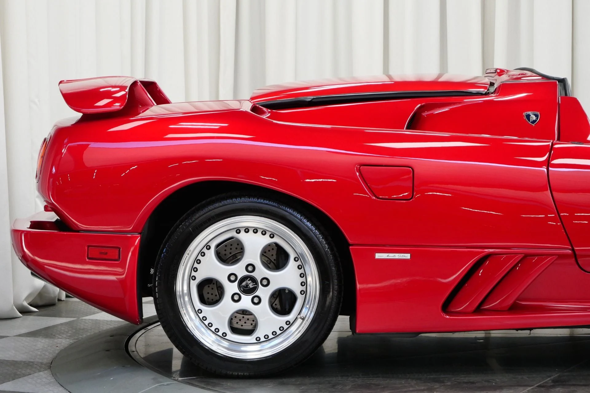 mph061_615860713_Used_1999_Lamborghini_Diablo_VT_Roadster_1747321276_2fca4a9c57