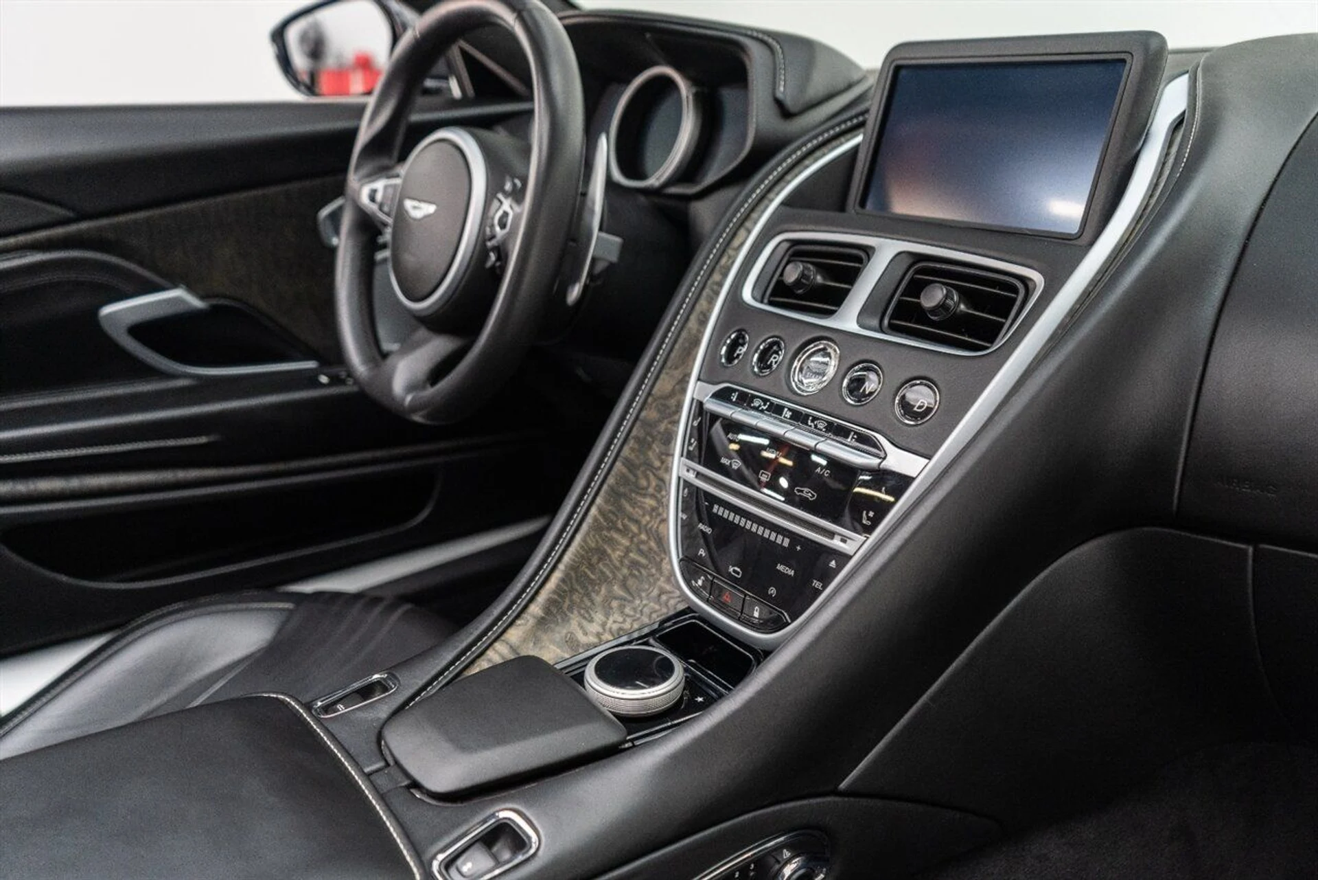 mph061_674365581_b454ff9660_1280_f43f6af1b0