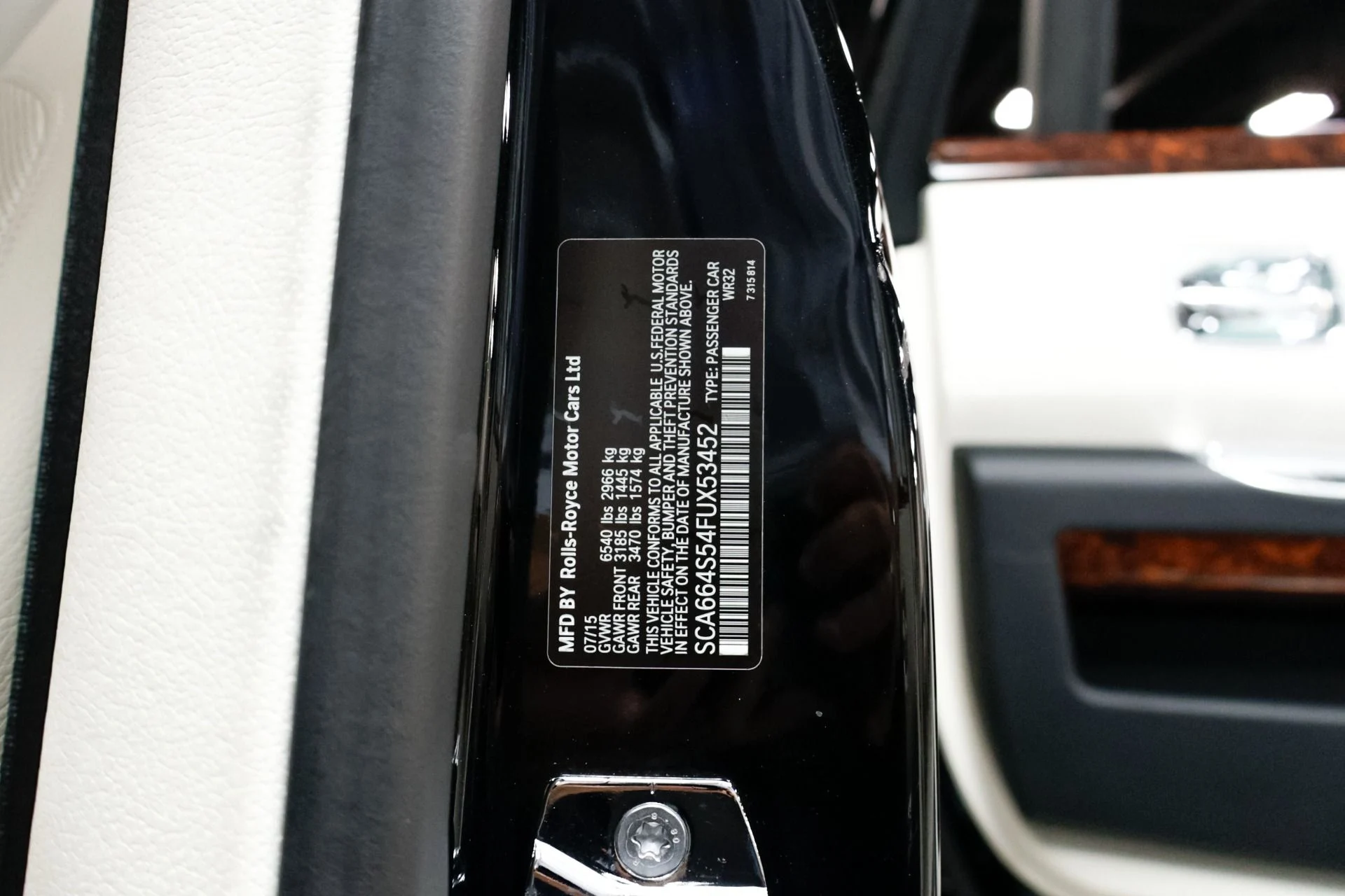 mph061_685979525_Used_2015_Rolls_Royce_Ghost_Base_1760537854_a40ceaa1ca