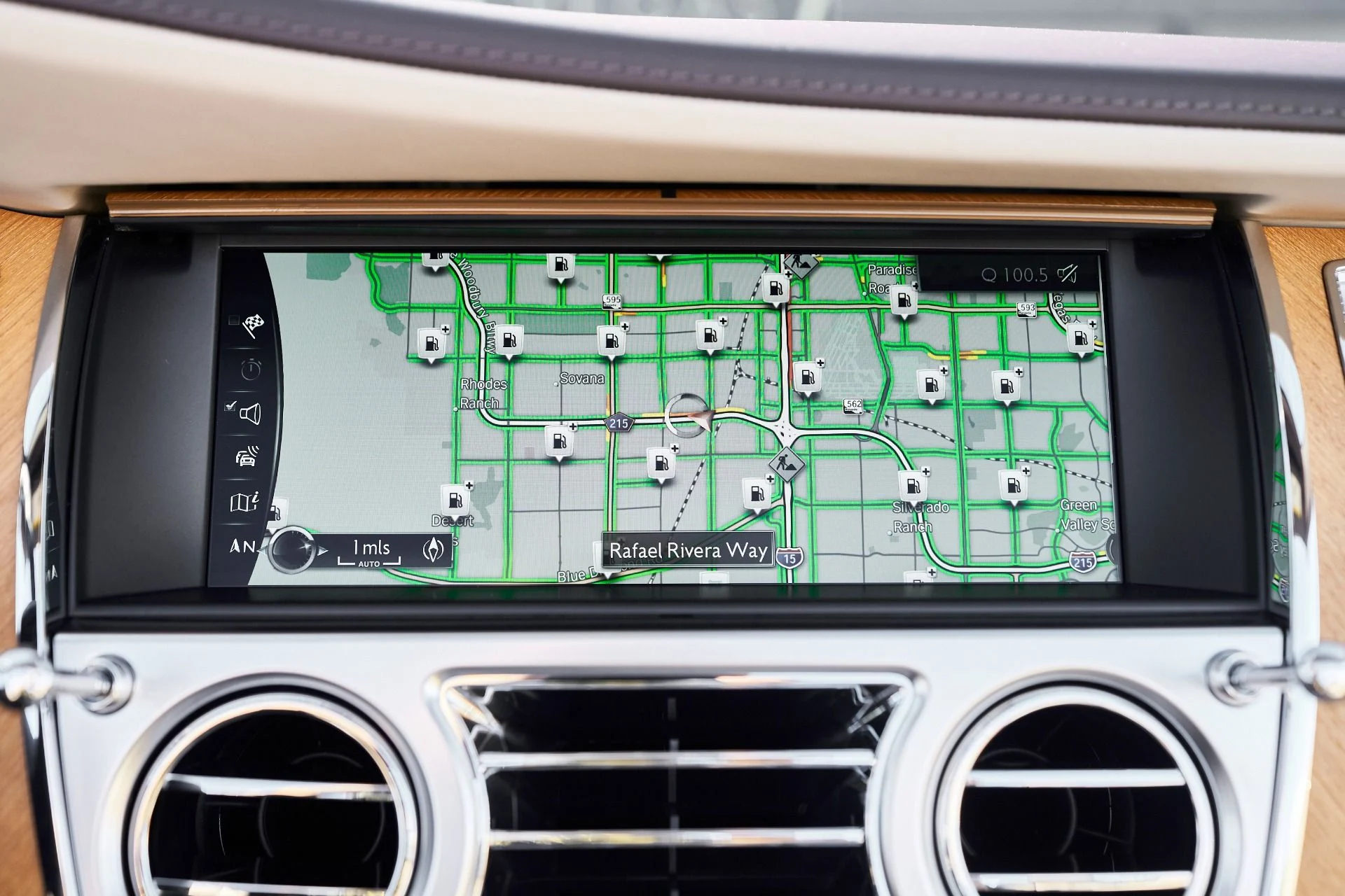 mph061_694010906_Used_2020_Rolls_Royce_Dawn_Base_1762645873_3f7b64c248