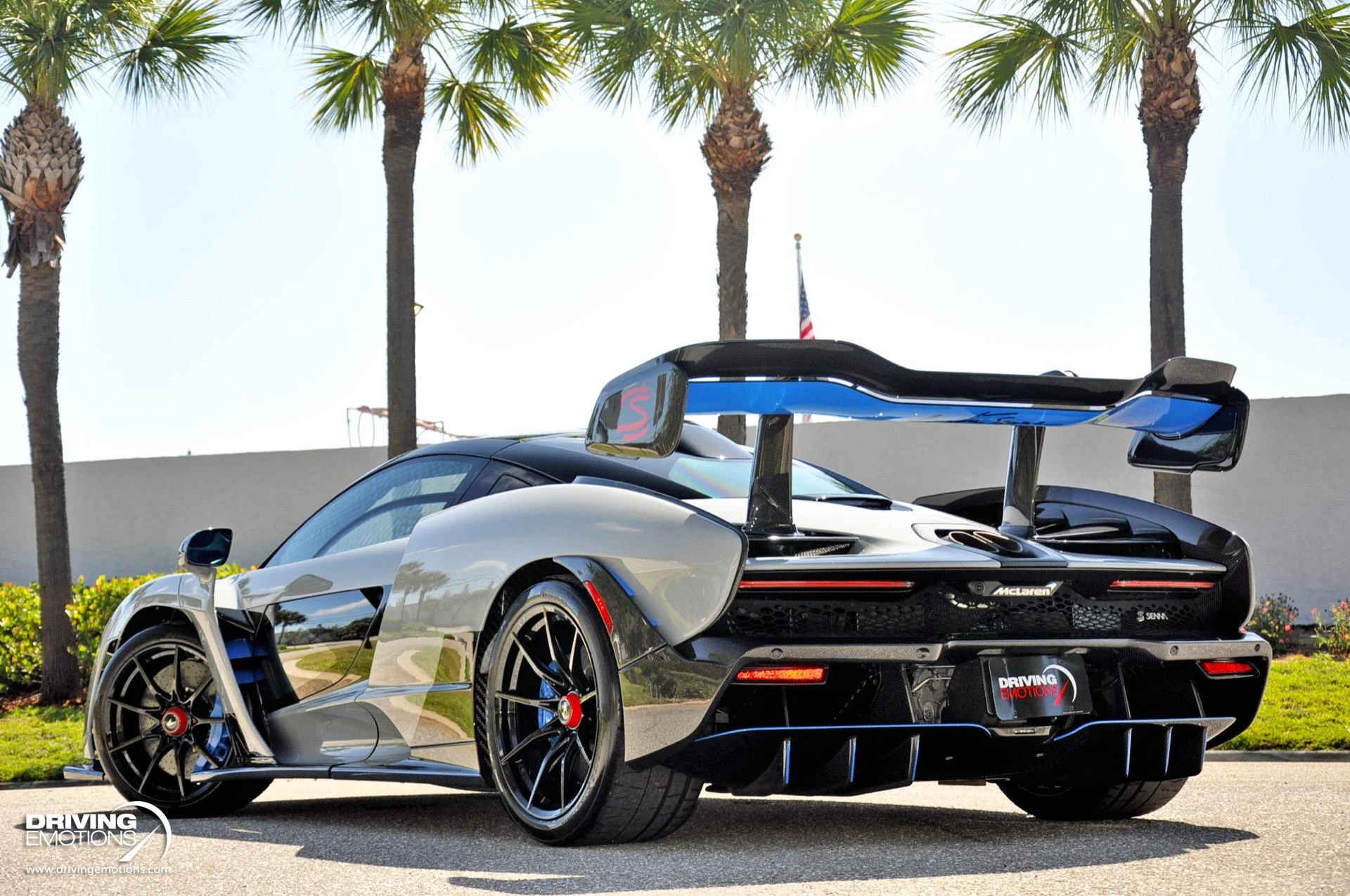 mph061_699565722_683_p62_l_57b64bd2dd