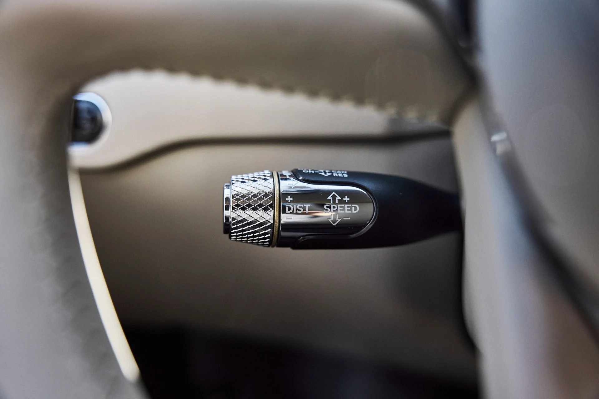 mph061_734539117_Used_2022_Bentley_Flying_Spur_W12_1781229075_1d2eb77cda