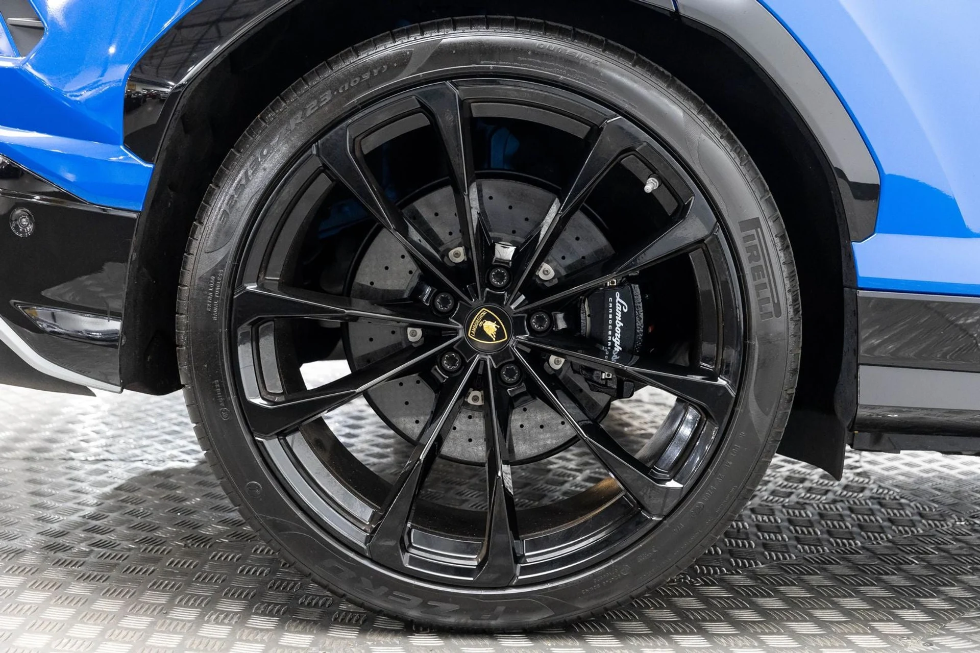 mph061_755682463_62_6f8f6828f3