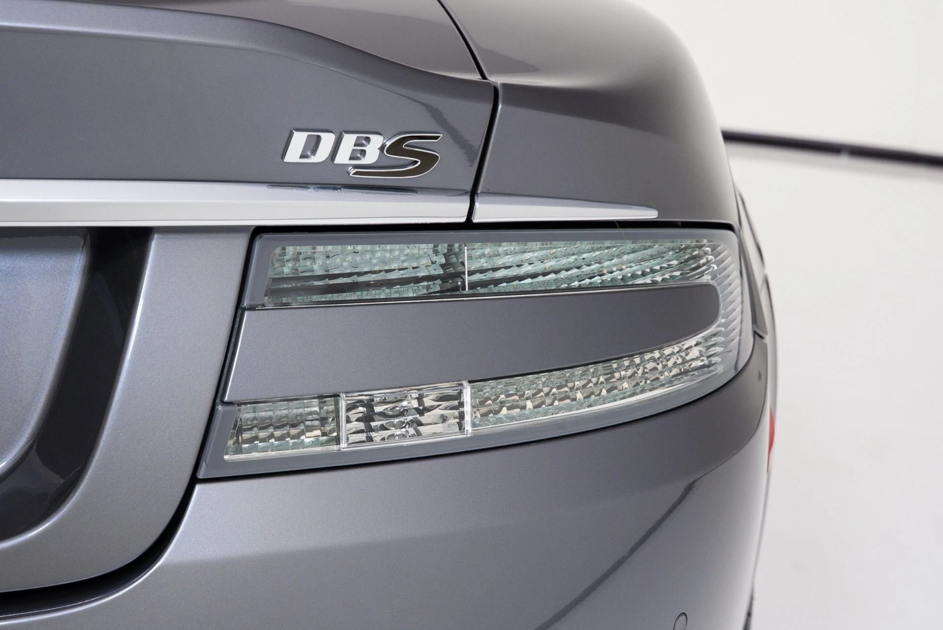 mph061_772528455_Used_2009_Aston_Martin_DBS_V12_Manual_1782515507_12b96669c2