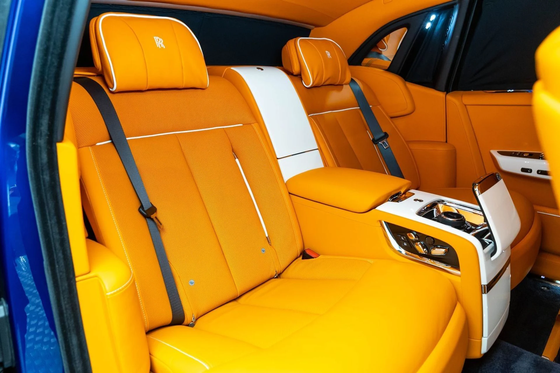 mph061_819195334_62_23db8812de