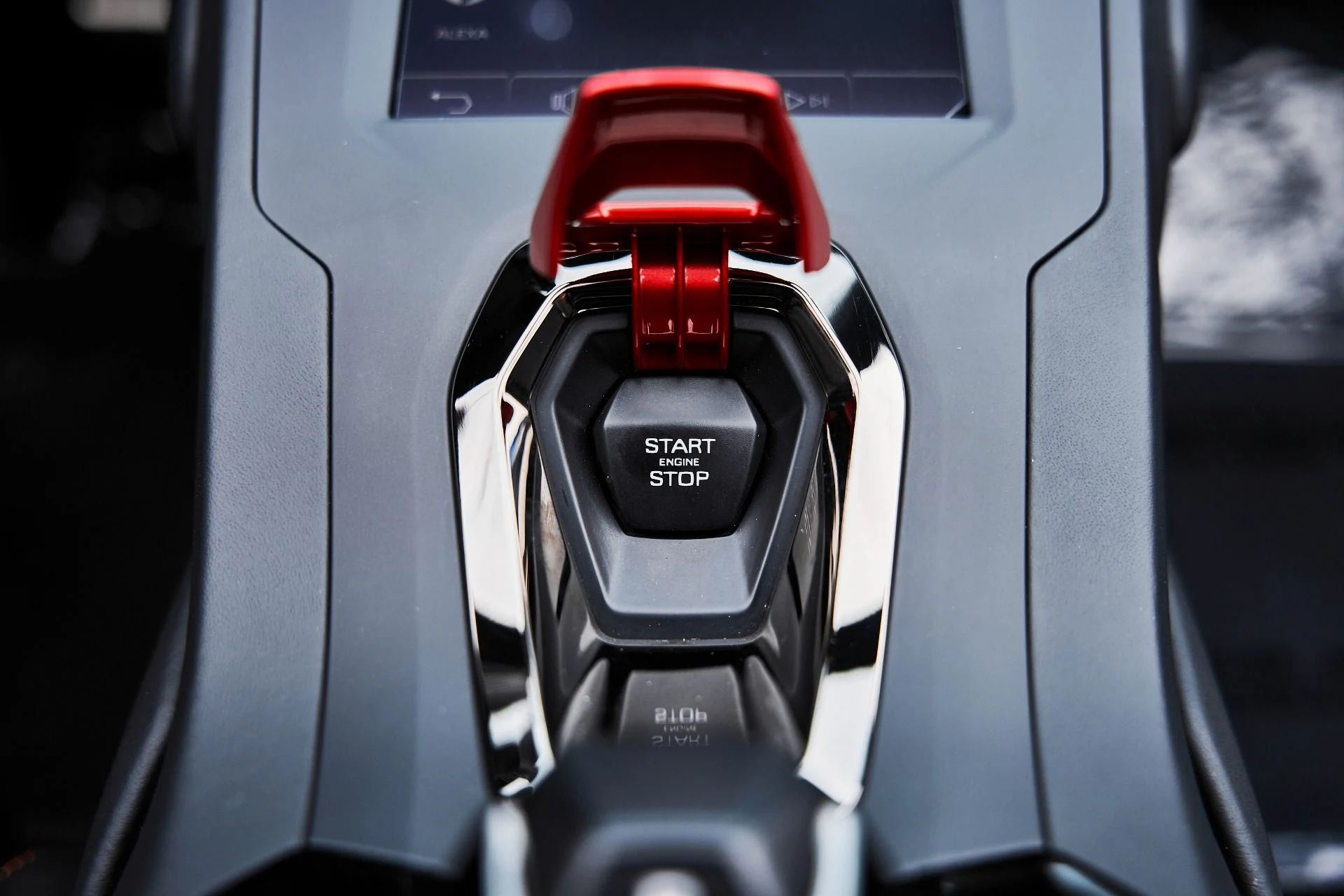 mph061_829675209_Used_2023_Lamborghini_Huracan_EVO_Base_1775006735_fbee9787b2