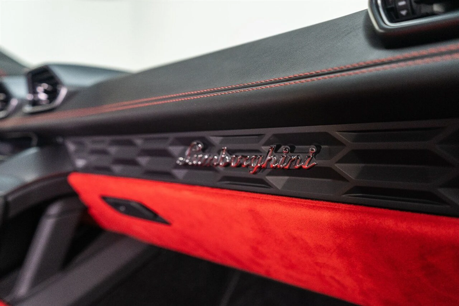 mph061_84351842_111adf015d_1280_88c9da3ab9