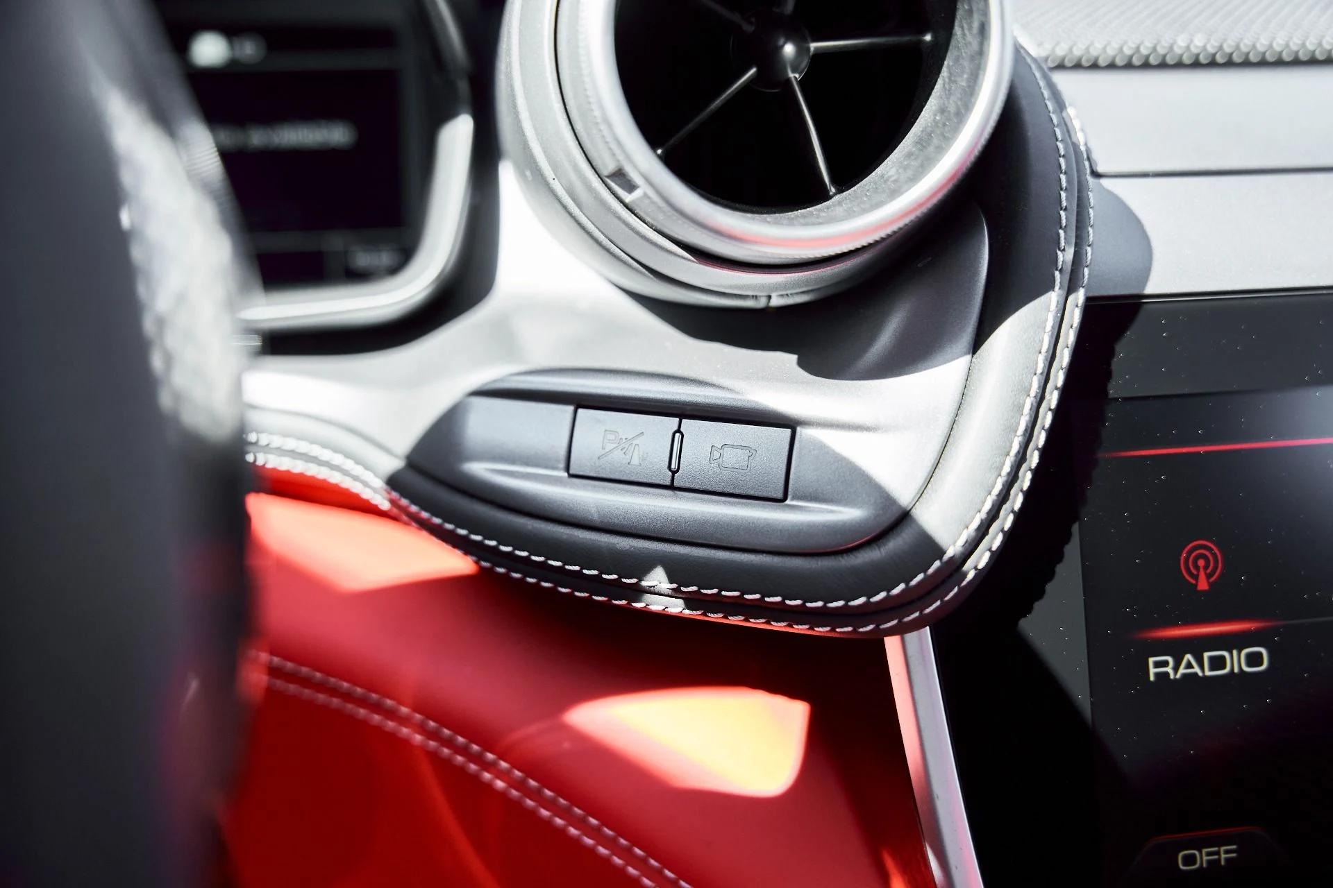 mph061_843523403_Used_2020_Ferrari_GTC_4_Lusso_V12_1773162332_e872feb77f