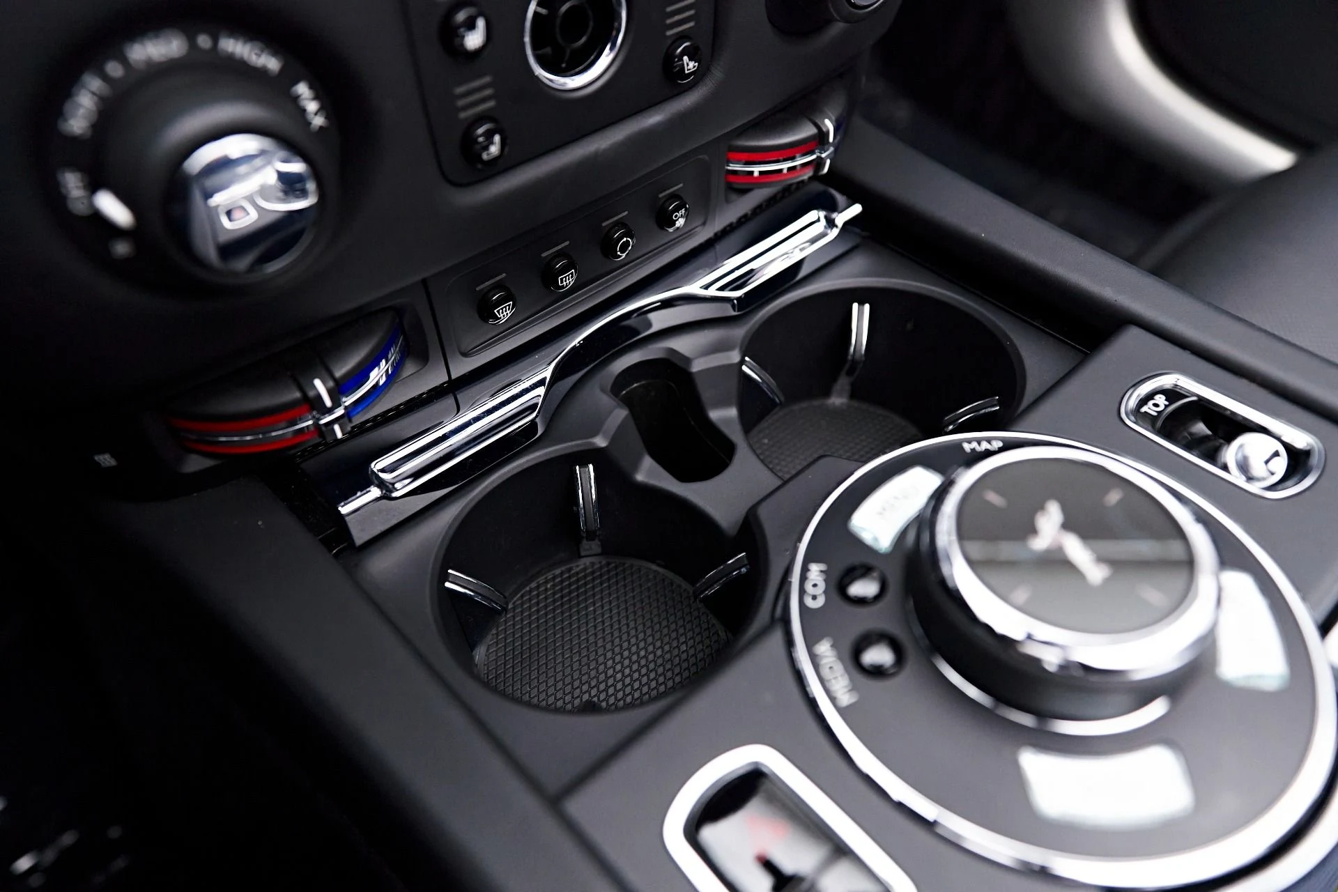 mph061_847727527_Used_2018_Rolls_Royce_Dawn_Base_1712097649_1061d61dda