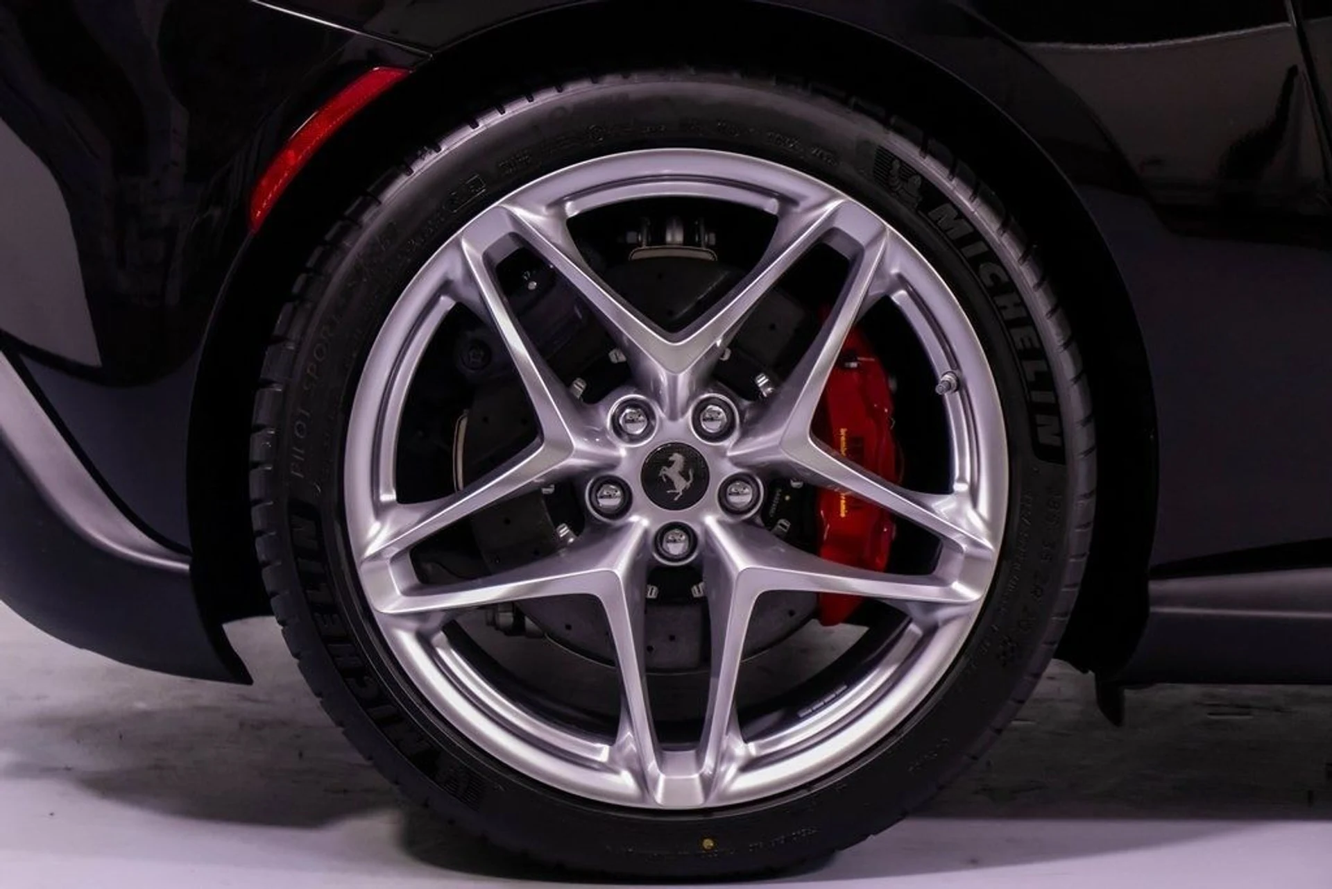 mph061_875043412_27fb56f117b4b3ce944dd37107764e3ex_12e5e7e5c8