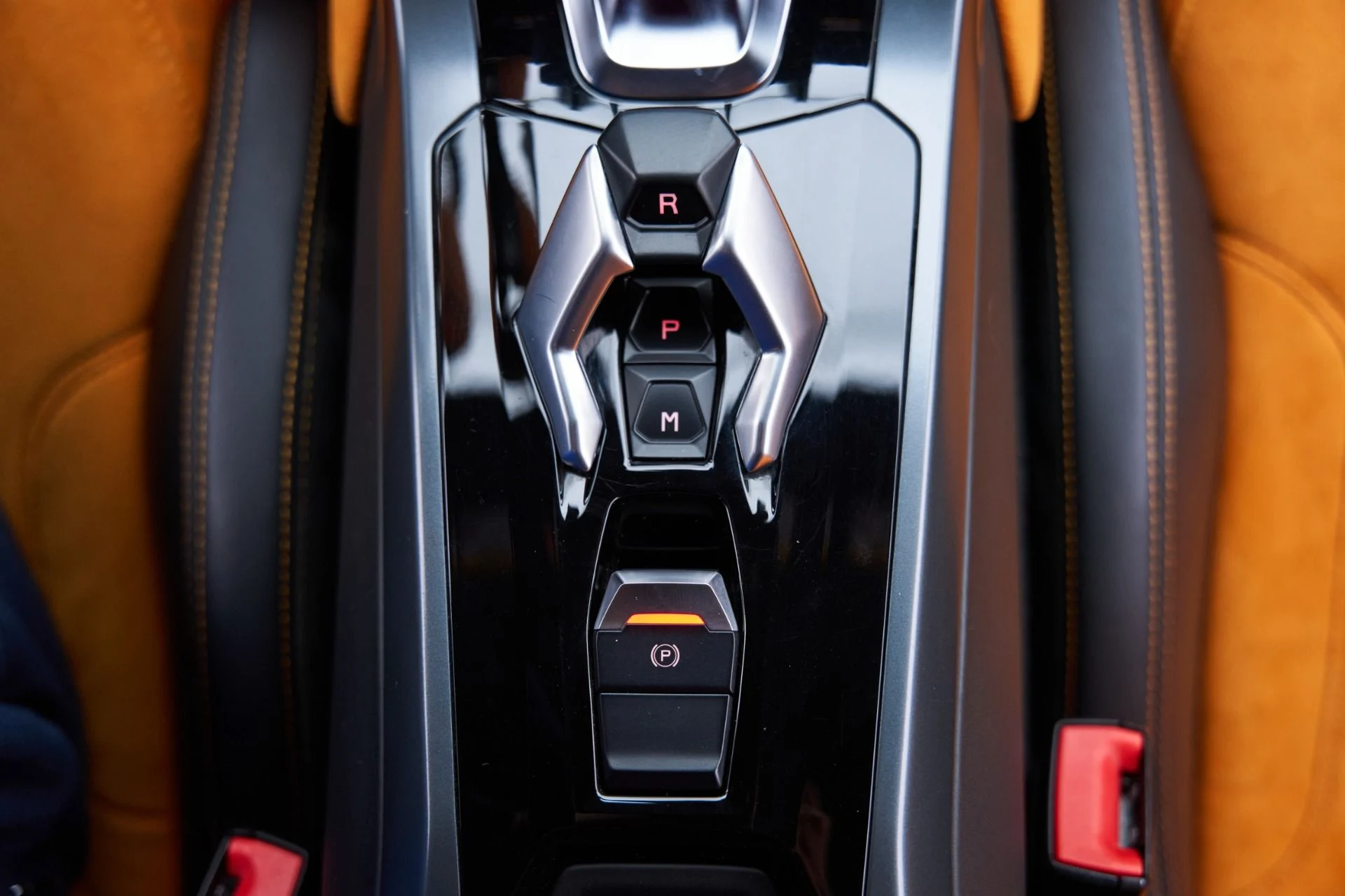 mph061_89140569_Used_2015_Lamborghini_Huracan_LP_610_4_1792524043_e9d5789353