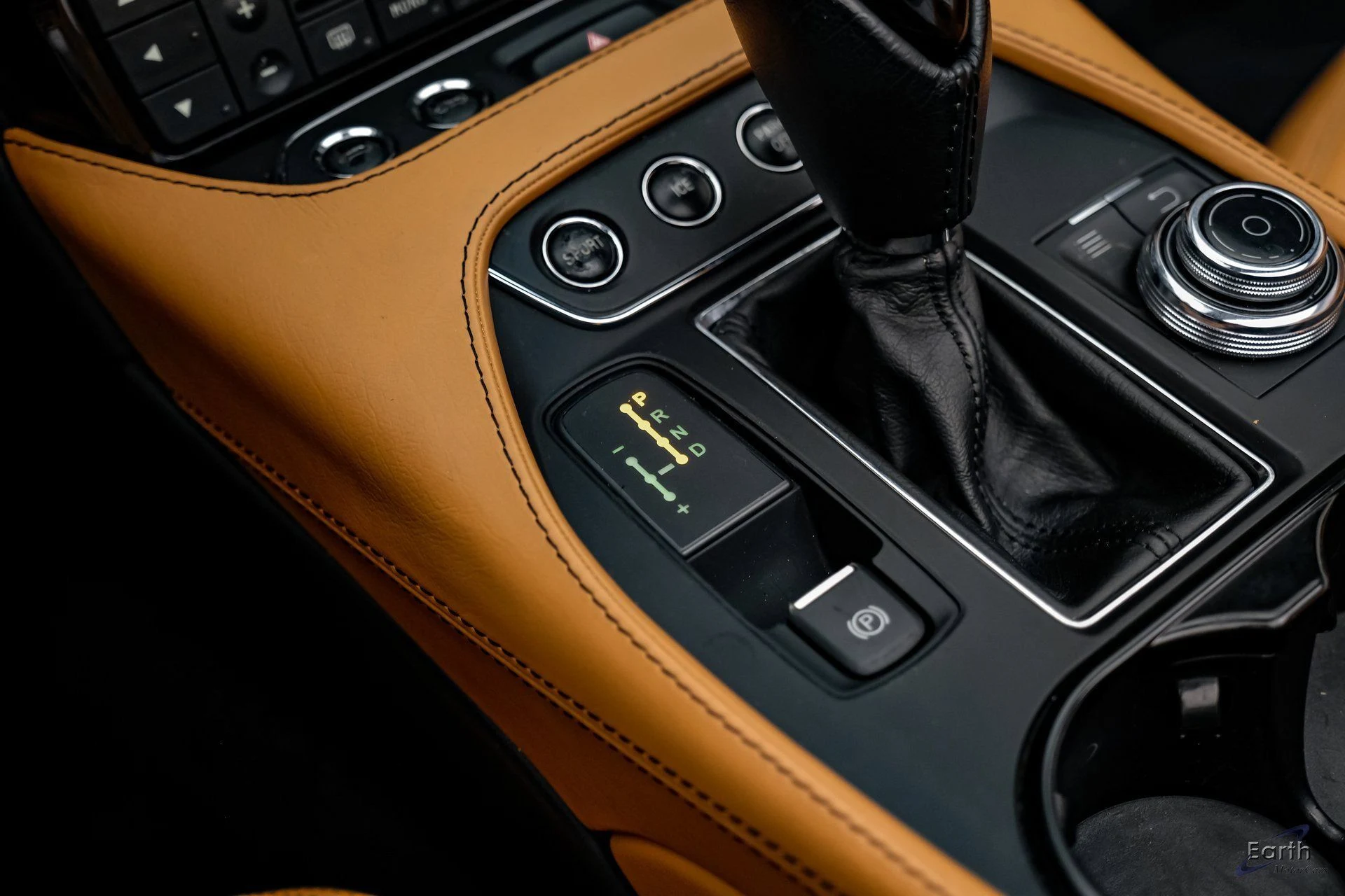 mph061_921732367_53c7b2af16d0544facc852297dab8ef1x_8924c2fd83