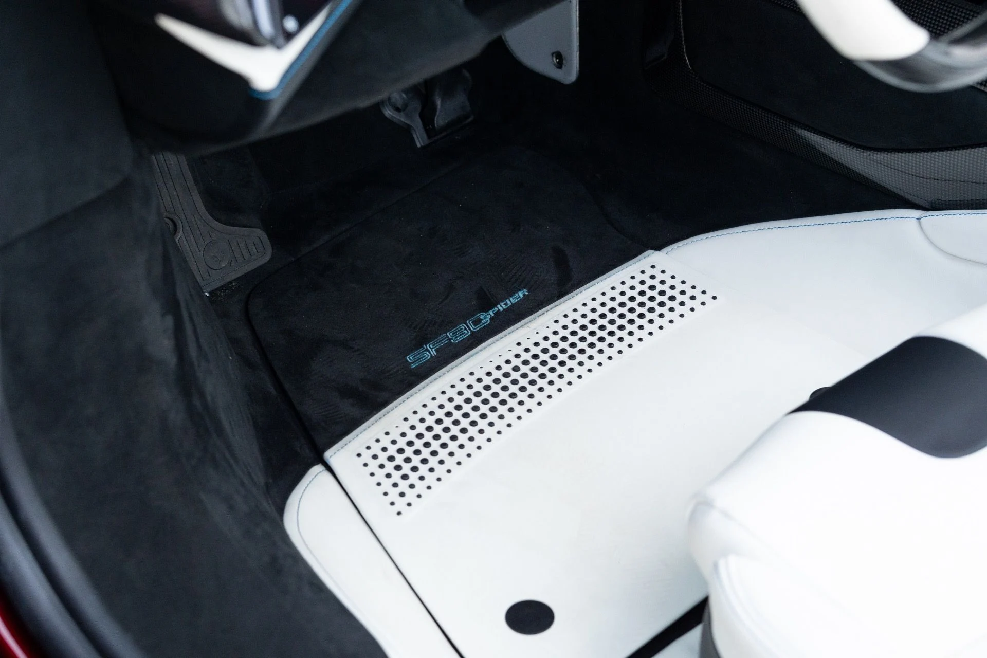 mph061_942611643_Used_2024_Ferrari_SF_90_Spider_1774456921_3332375eee