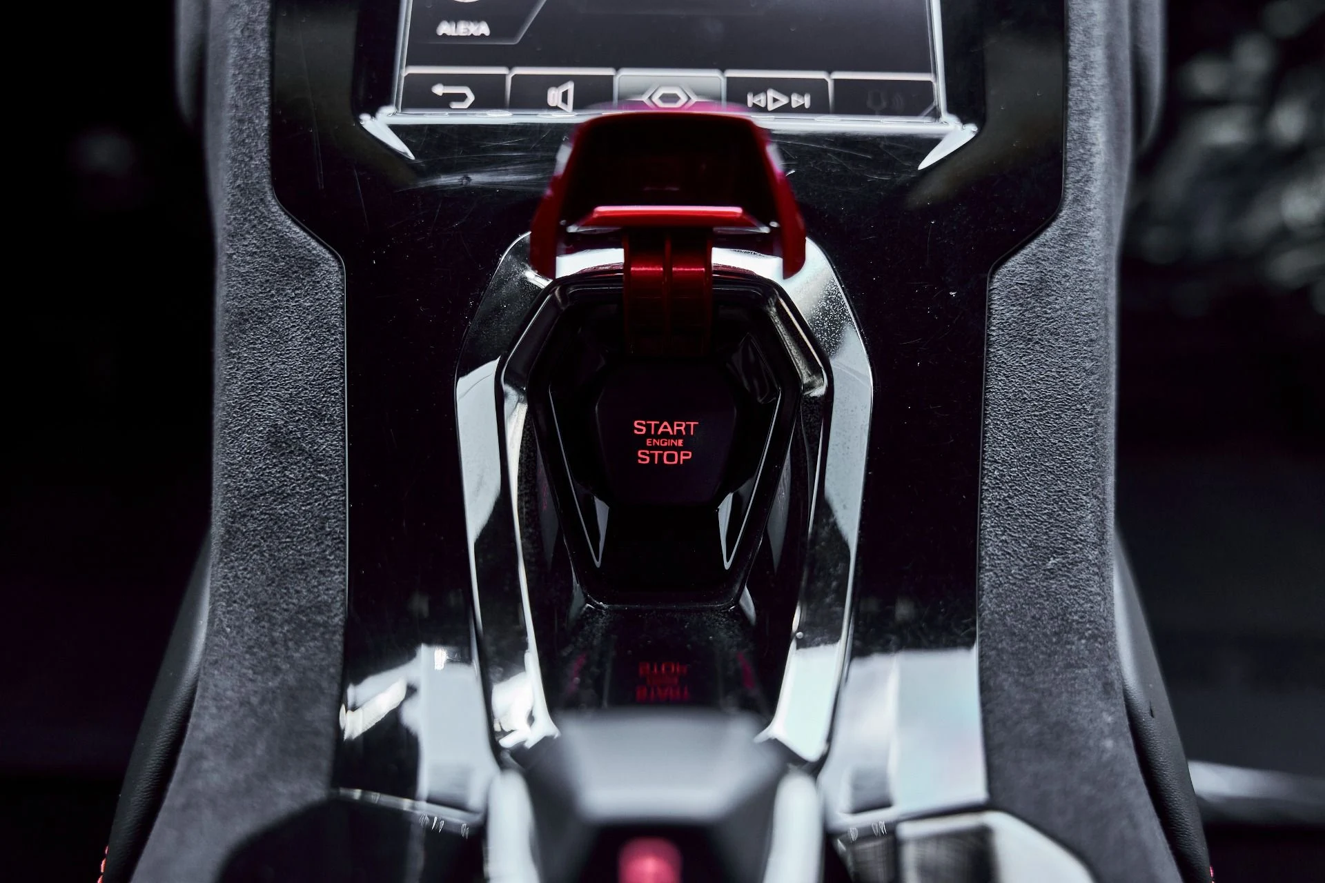 mph061_948478708_Used_2023_Lamborghini_Huracan_Tecnica_Base_1773532176_898f697c64