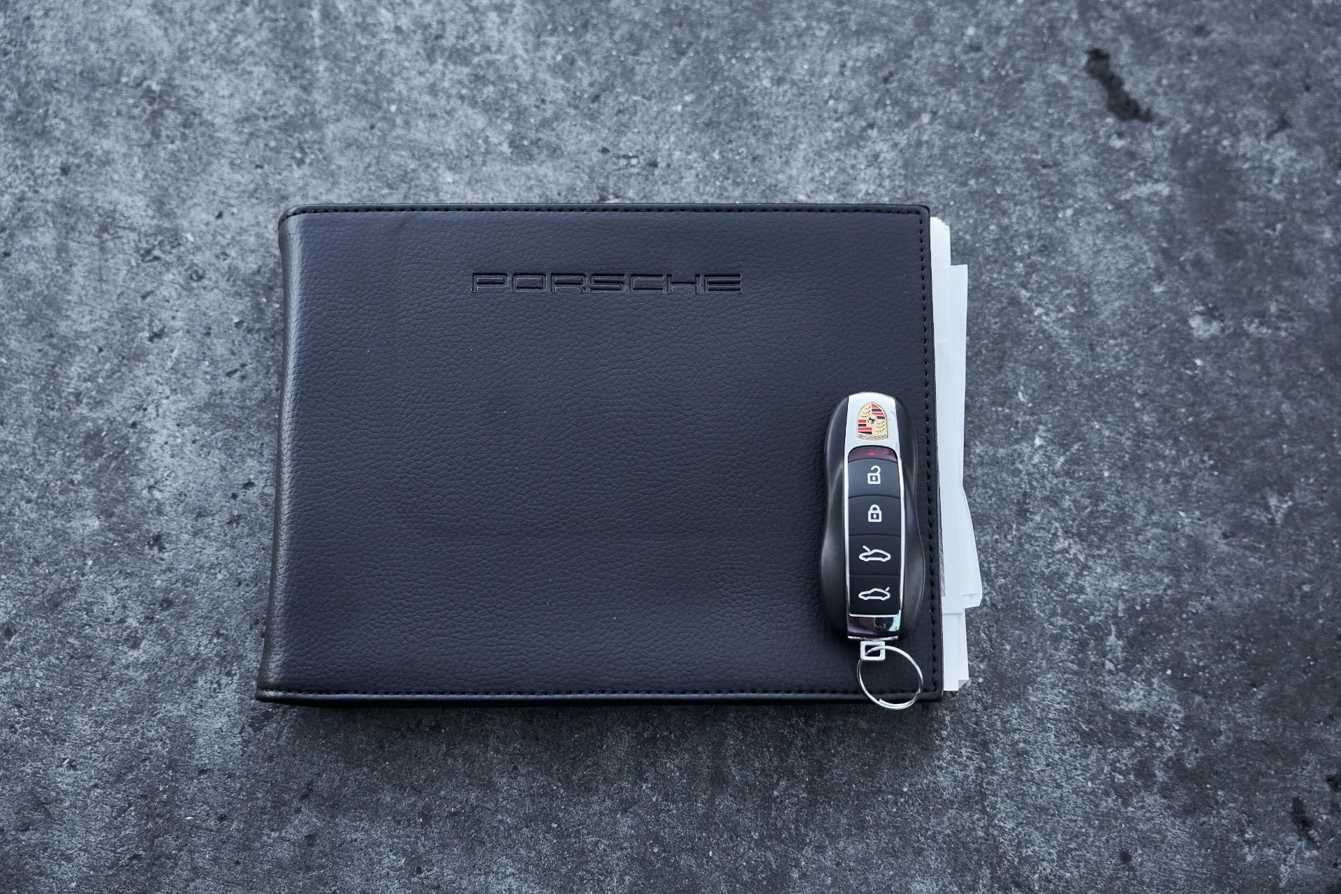 mph061_96214202_Used_2024_Porsche_718_Cayman_GT_4_RS_1769909484_f438d59730