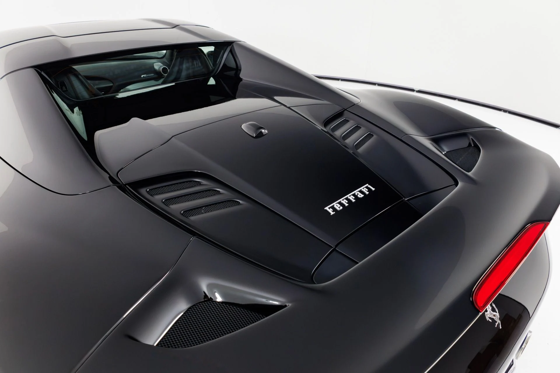 mph061_972676903_Used_2022_Ferrari_F8_Spider_1769204220_b1292b8c98