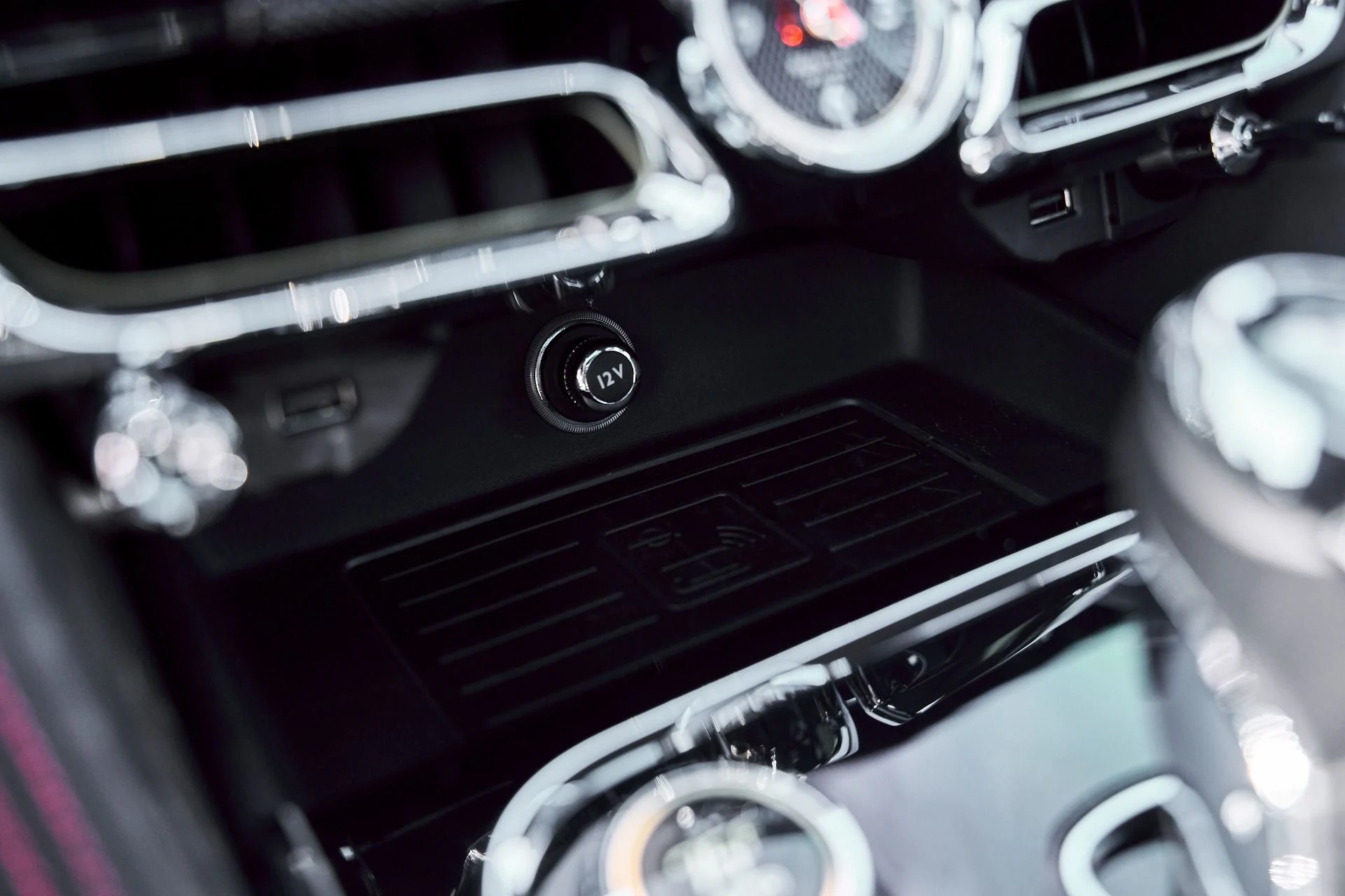 mph061_976236044_Used_2023_Bentley_Flying_Spur_S_1770950700_2a6c1bdb14