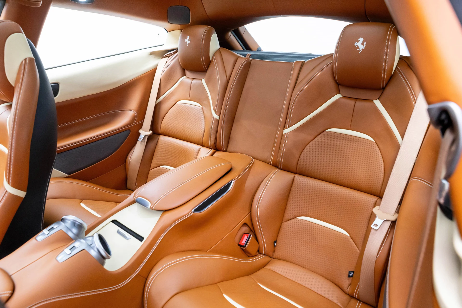 mph061_978987944_721a81a06506443eb3c7404dc38a90ad_97c3873321