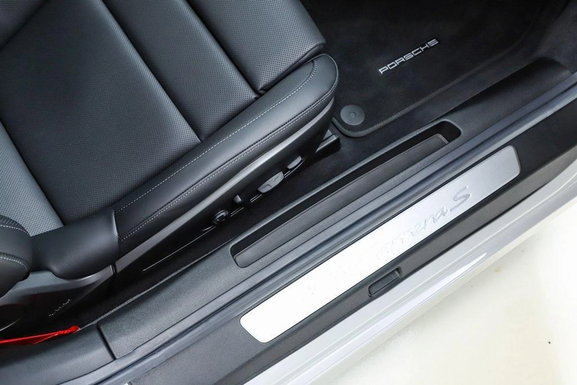 mph062_1037637427_vn_Z_Ht1t4d_Z6_Z4_WP_9c7_Y2_L_Slb_Gu_Y_b792f3523b