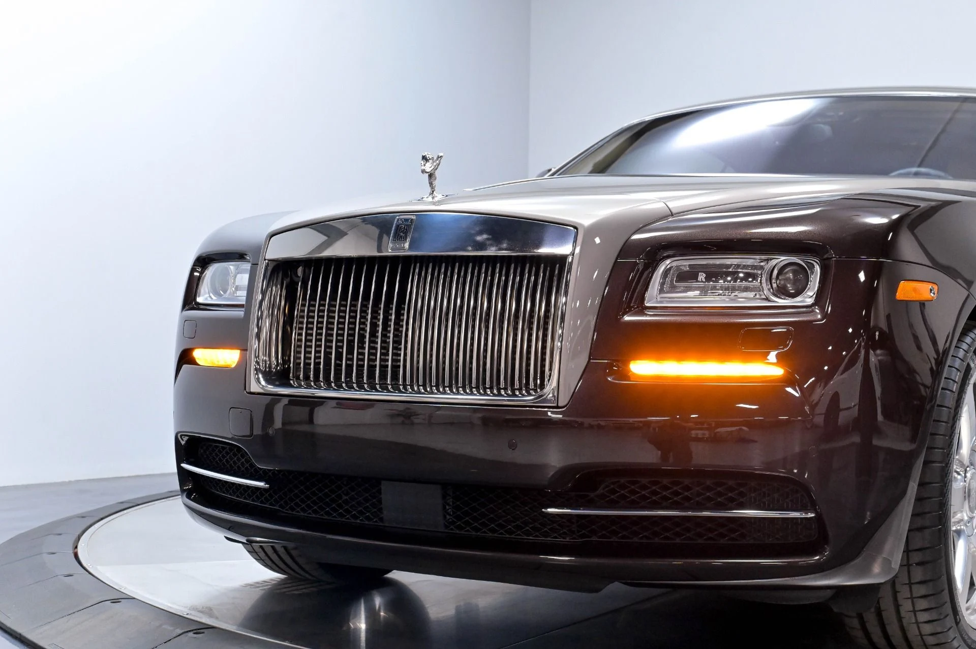 mph062_1078018355_Used_2014_Rolls_Royce_Wraith_1783020984_8742cbc365