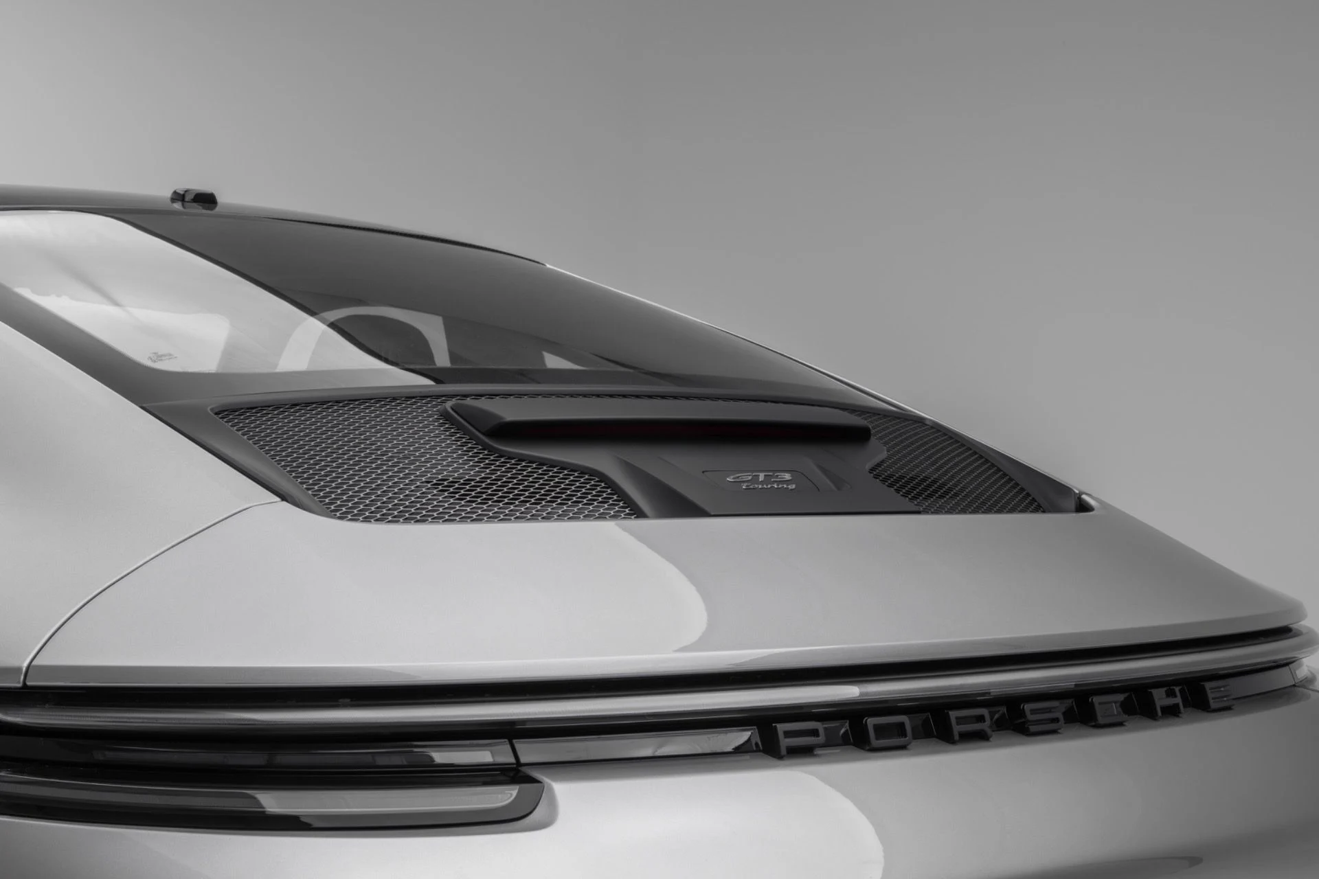 mph062_1089515419_Used_2024_Porsche_911_GT_3_Touring_1776272114_aac7e839a9