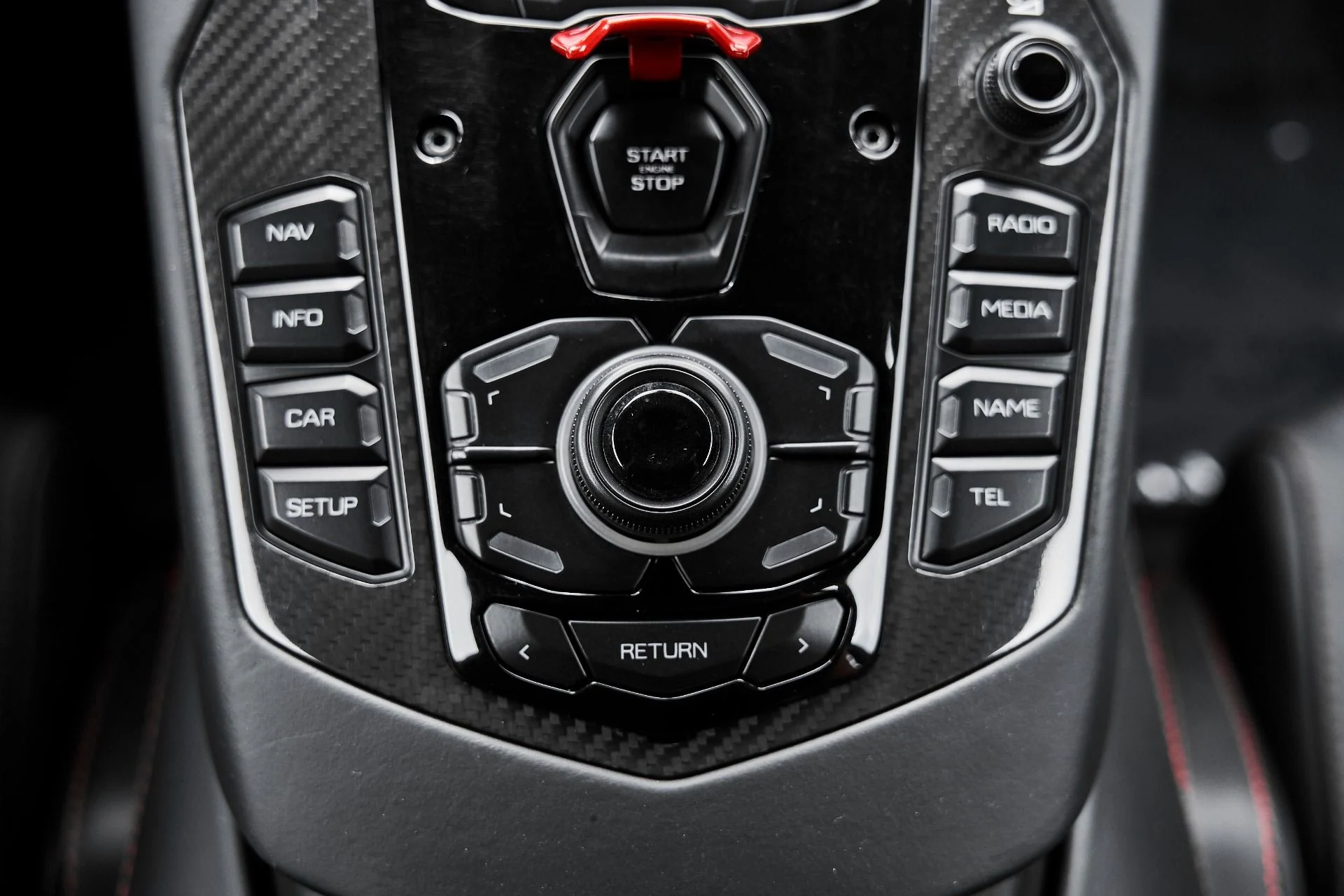 mph062_1117368925_Used_2018_Lamborghini_Aventador_S_Base_1775006937_1de5e3ed91