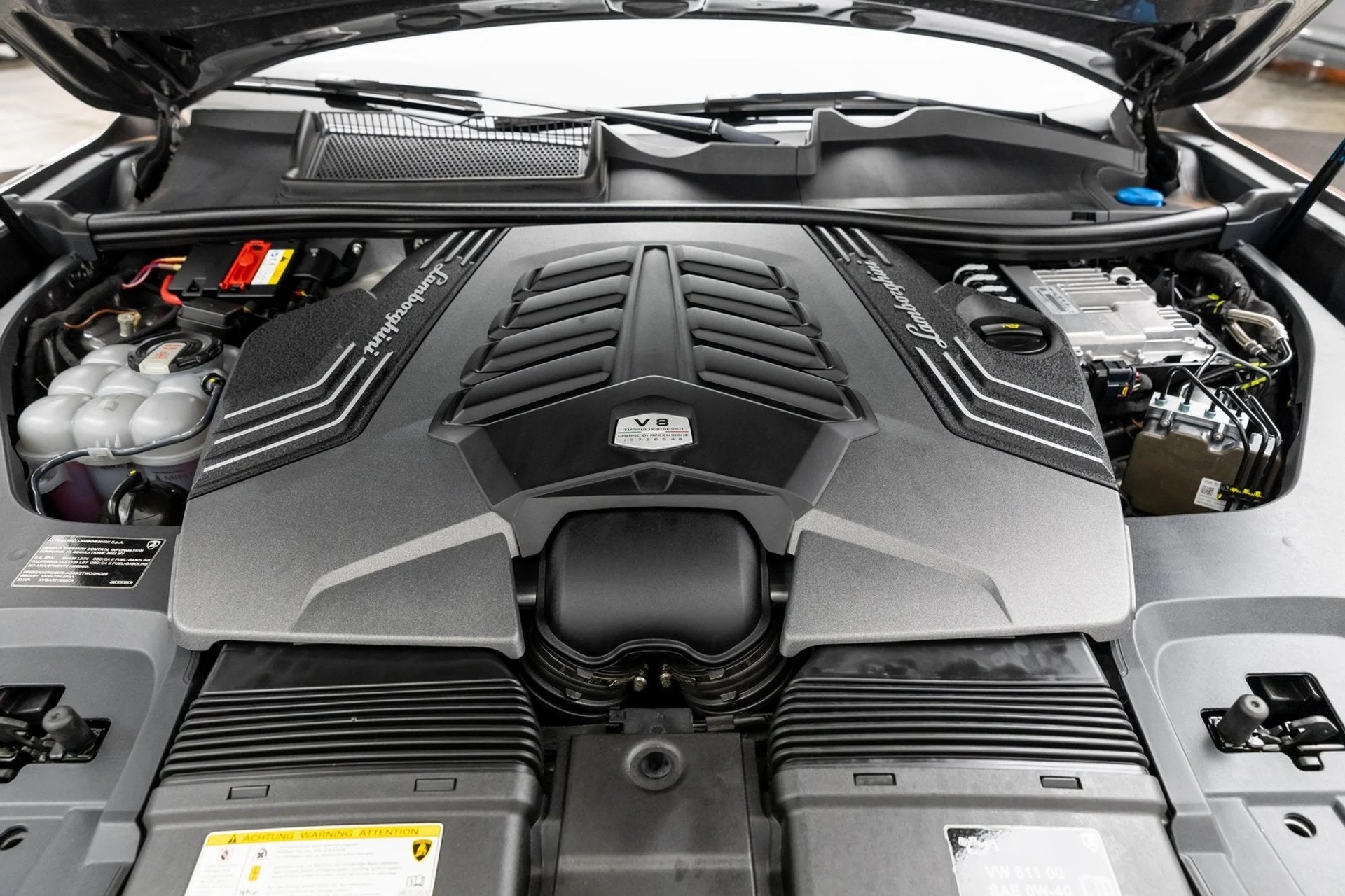 mph062_1128740354_63_5c1946a826