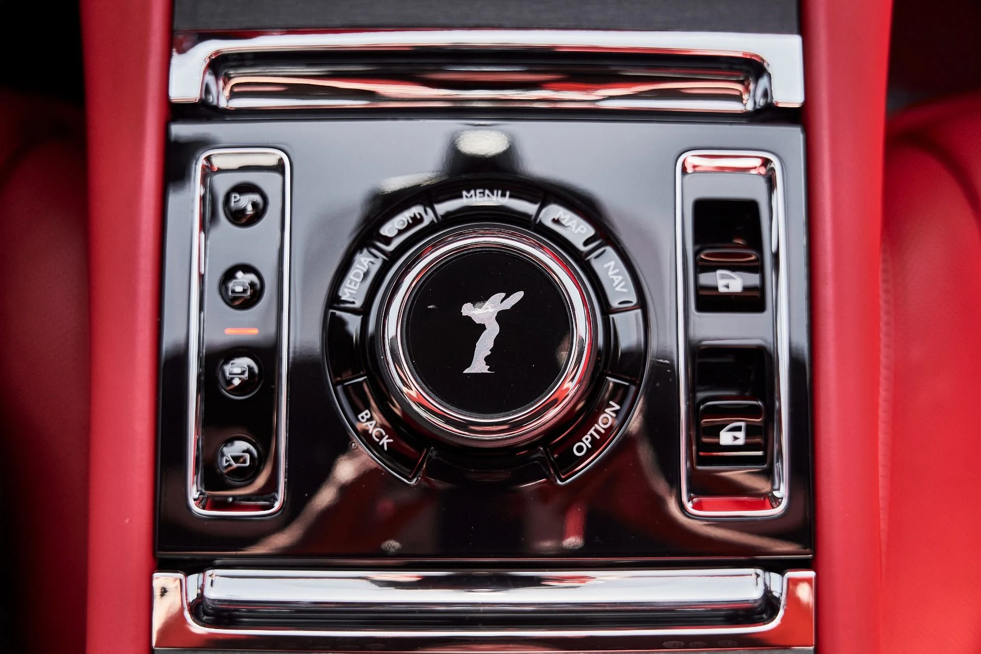 mph062_1138357451_Used_2024_Rolls_Royce_Ghost_Base_1781229744_5b48b05073