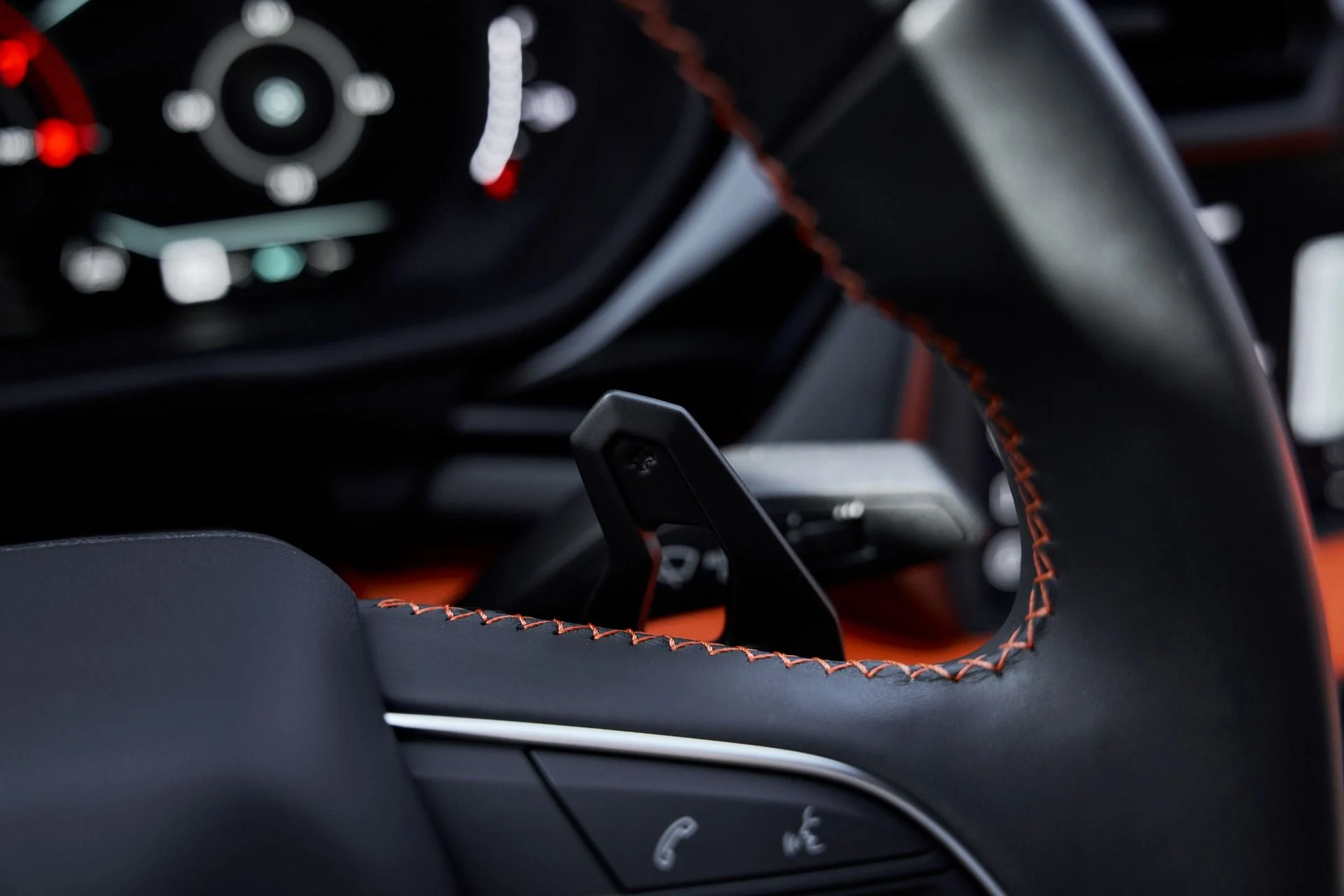 mph062_1175894901_Used_2025_Lamborghini_Urus_SE_1770086524_800a4a4c7d