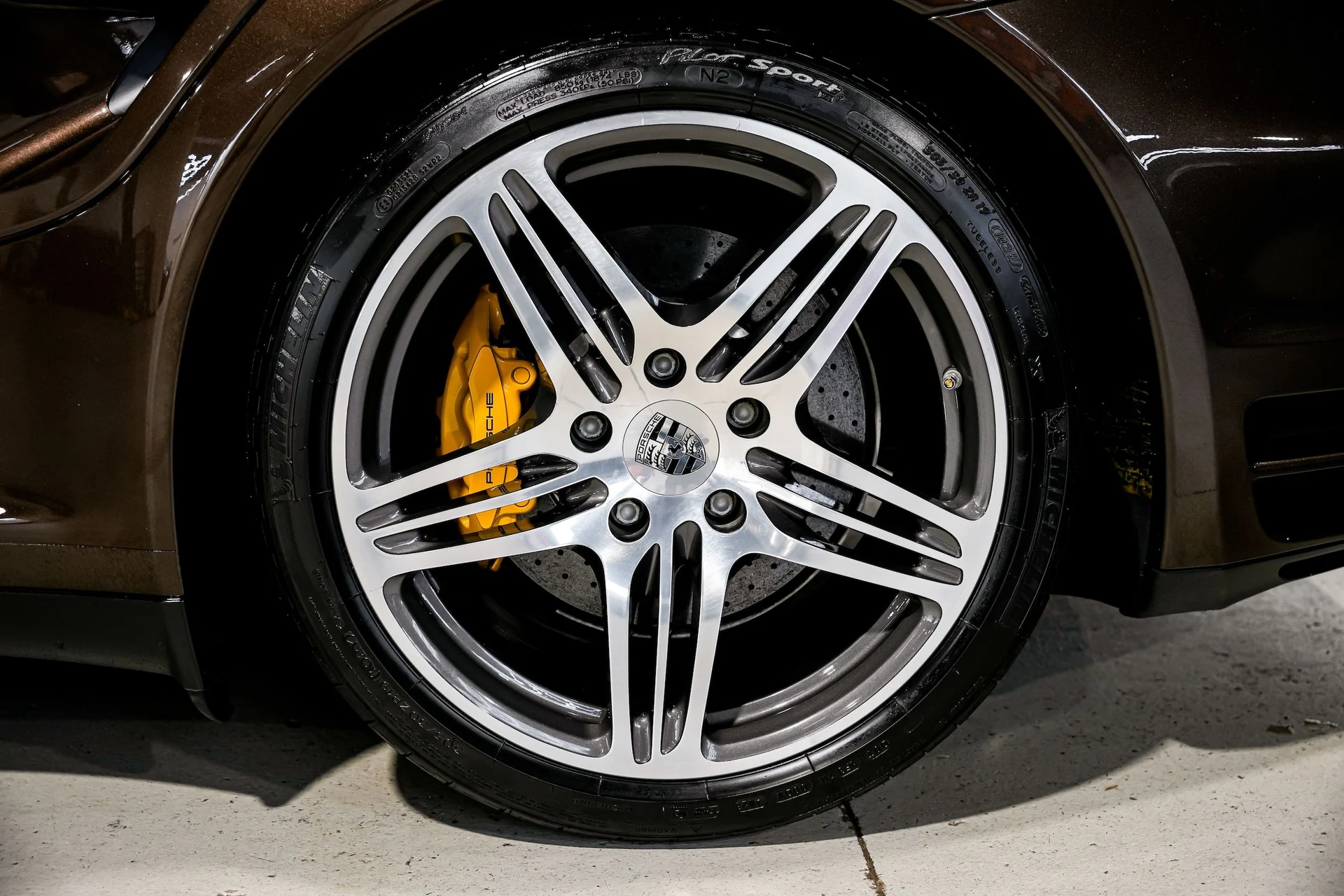 mph062_1179183658_85ca0ab305fe433c33498aab82f124a1x_bca3031c9c